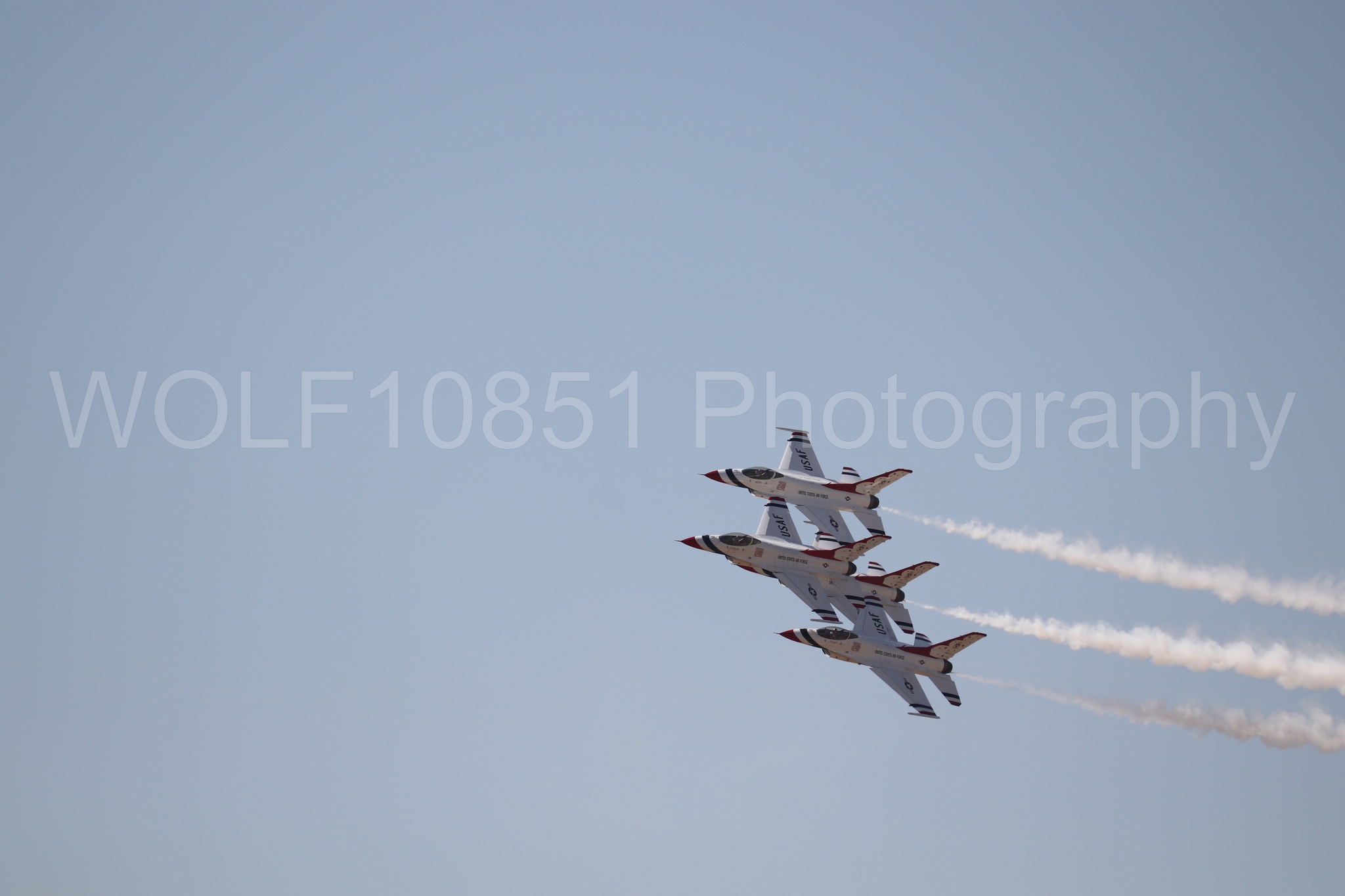 Aviation photography by WOLF10851 featuring Beale Air and Space Expo 2025, F-16 Fighting Falcon, Thunderbirds, Red White and Blue.
