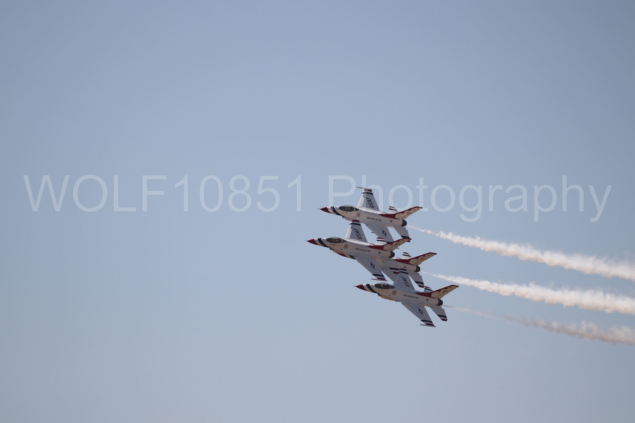 Aviation photography by WOLF10851 featuring Beale Air and Space Expo 2025, F-16 Fighting Falcon, Thunderbirds, Red White and Blue.