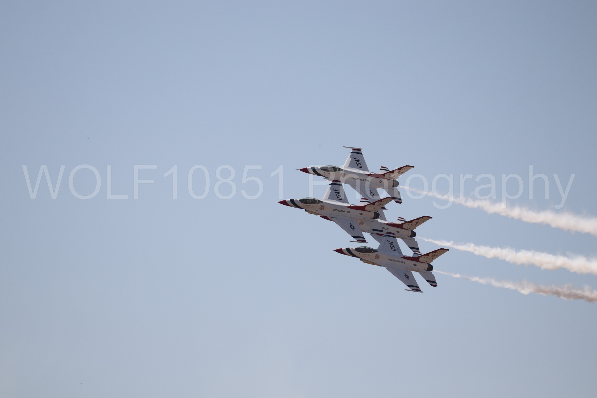 Aviation photography by WOLF10851 featuring Beale Air and Space Expo 2025, F-16 Fighting Falcon, Thunderbirds, Red White and Blue.