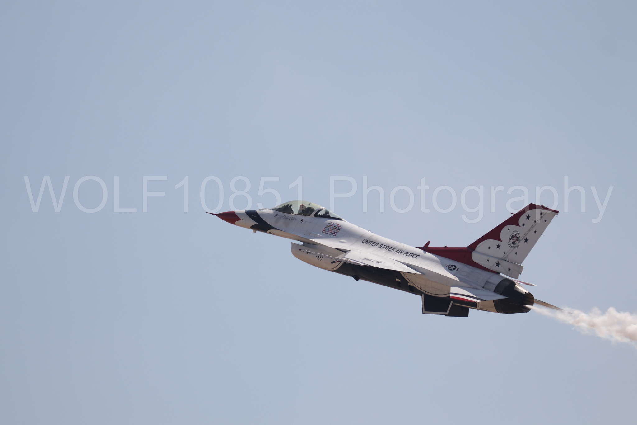Aviation photography by WOLF10851 featuring Beale Air and Space Expo 2025, F-16 Fighting Falcon, Thunderbirds, Red White and Blue.