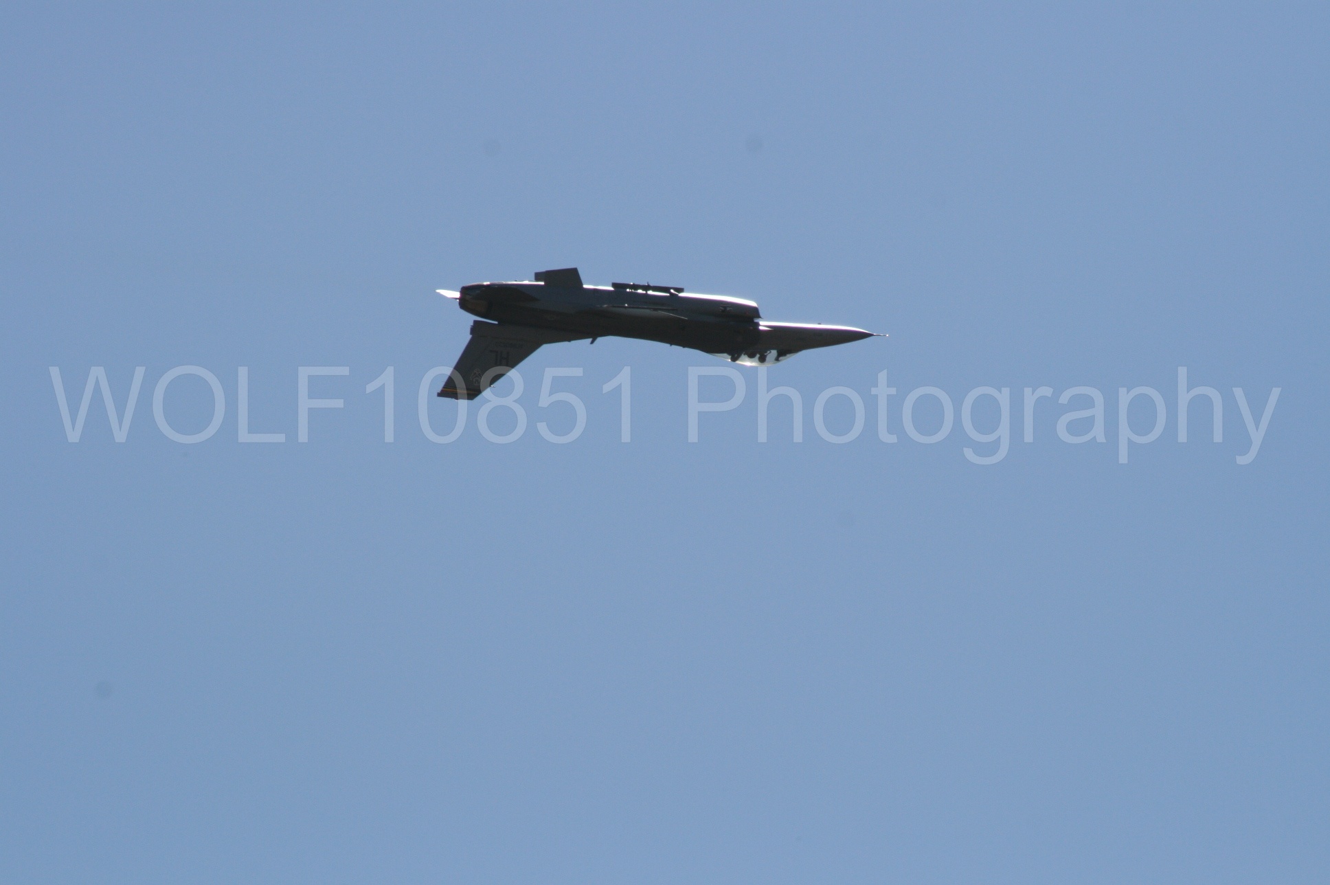 Aviation photography by WOLF10851 featuring F-16 Fighting Falcon, California Capital Airshow 2008, Viper Demonstration Team.