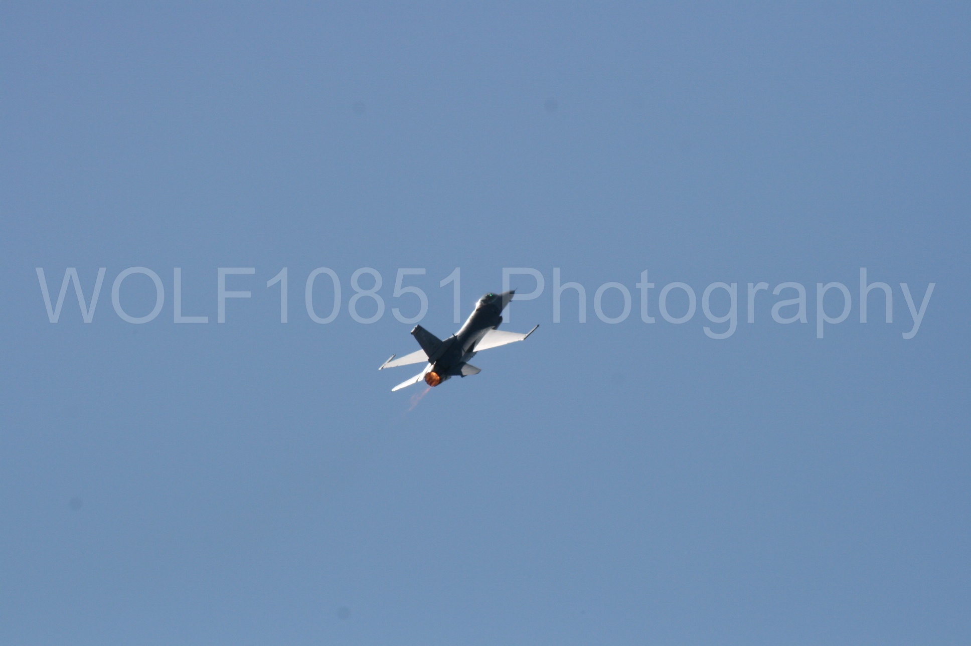 Aviation photography by WOLF10851 featuring F-16 Fighting Falcon, California Capital Airshow 2008, Viper Demonstration Team.