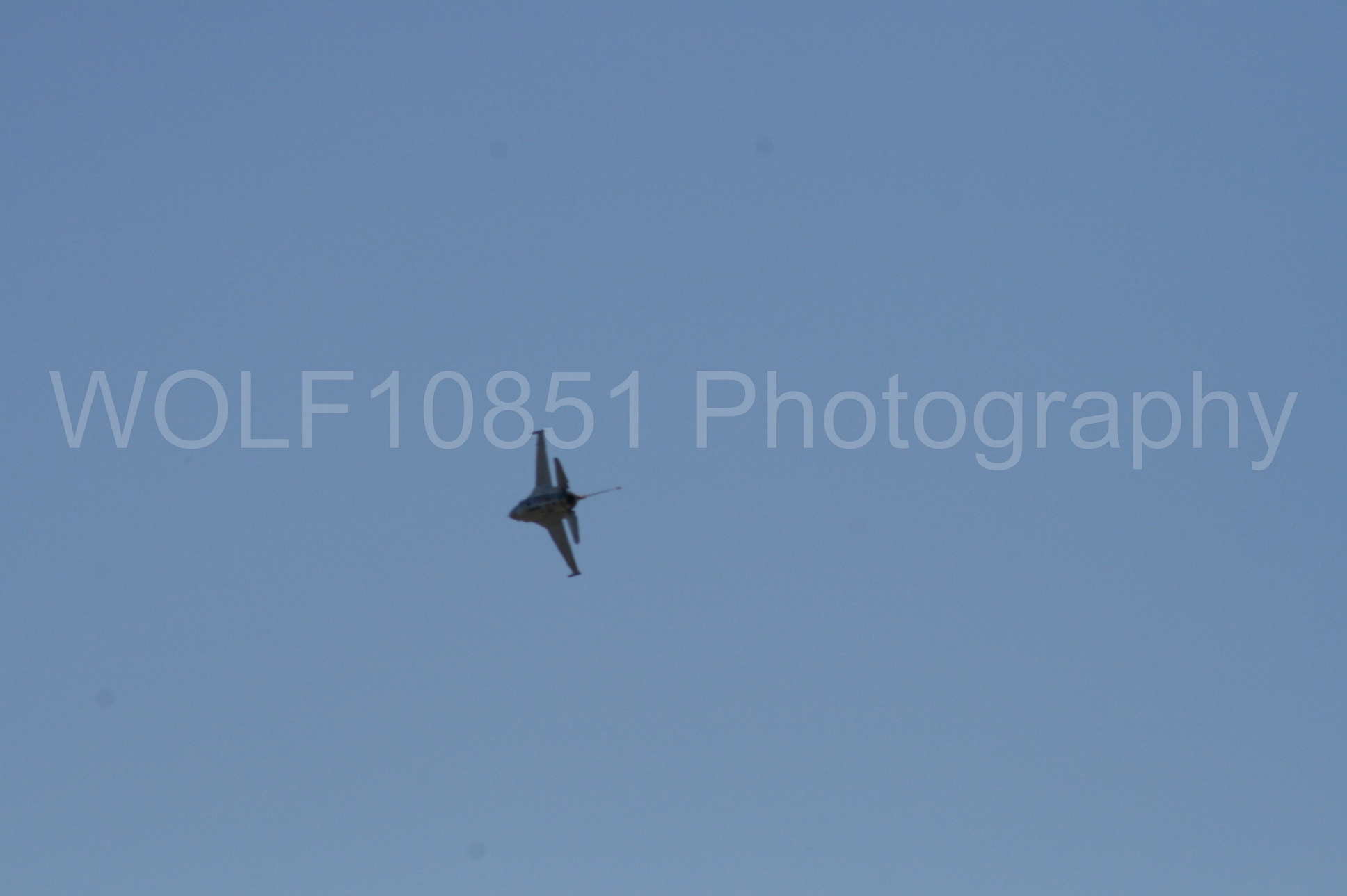 Aviation photography by WOLF10851 featuring F-16 Fighting Falcon, California Capital Airshow 2008, Viper Demonstration Team.