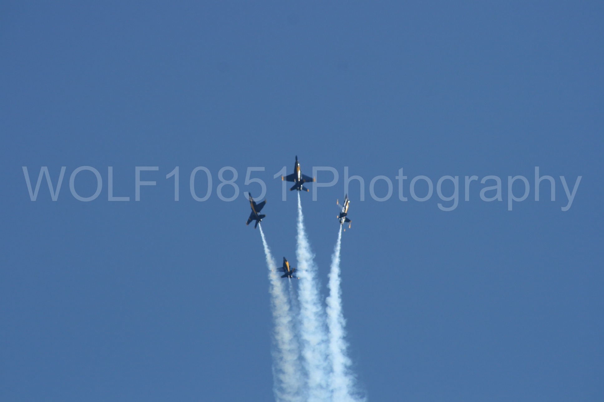 Aviation photography by WOLF10851 featuring California Capital Airshow 2008, F-18 Hornet, Blue Angels, Blue and Gold.
