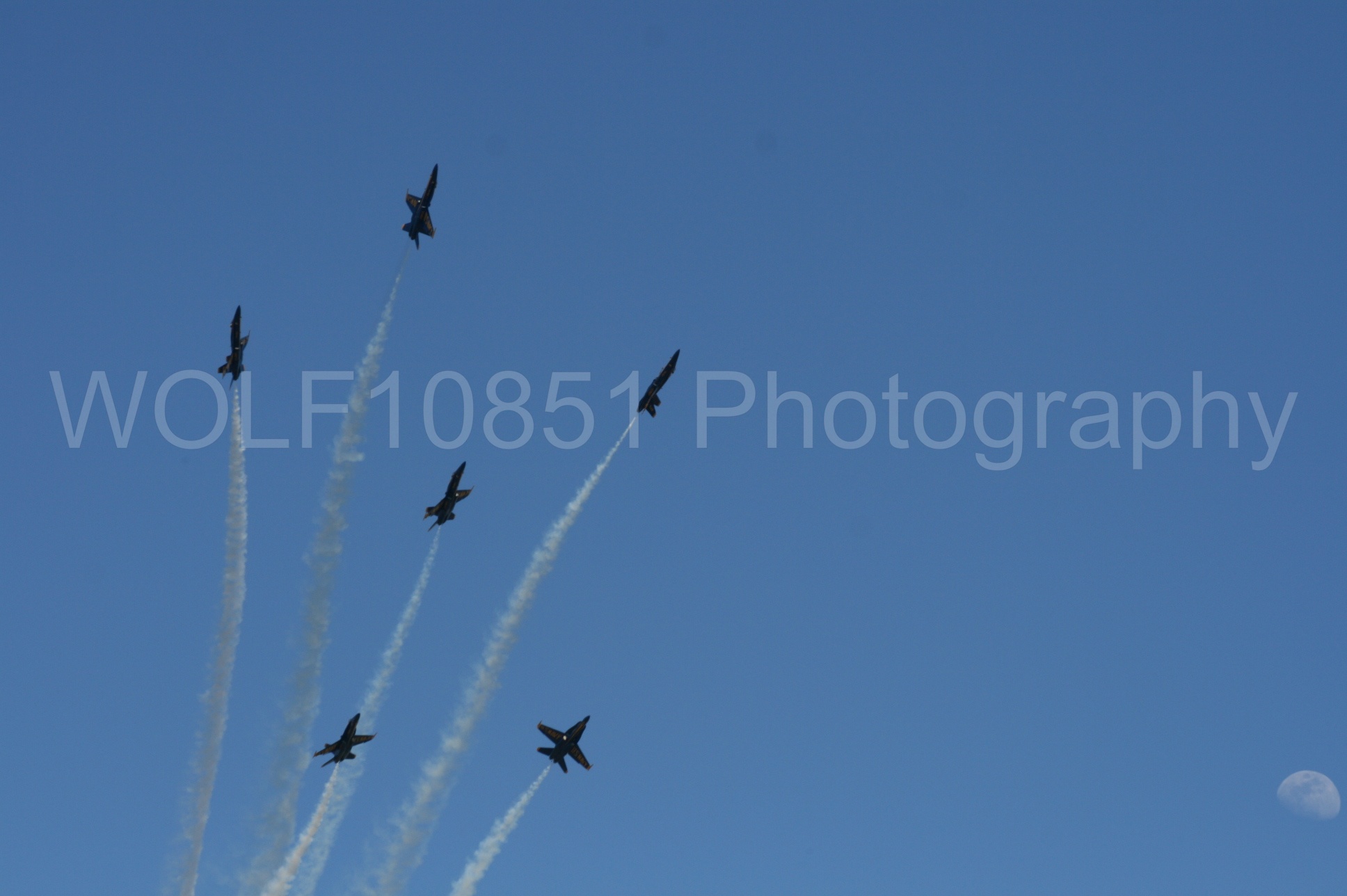 Aviation photography by WOLF10851 featuring California Capital Airshow 2008, F-18 Hornet, Blue Angels, Blue and Gold.