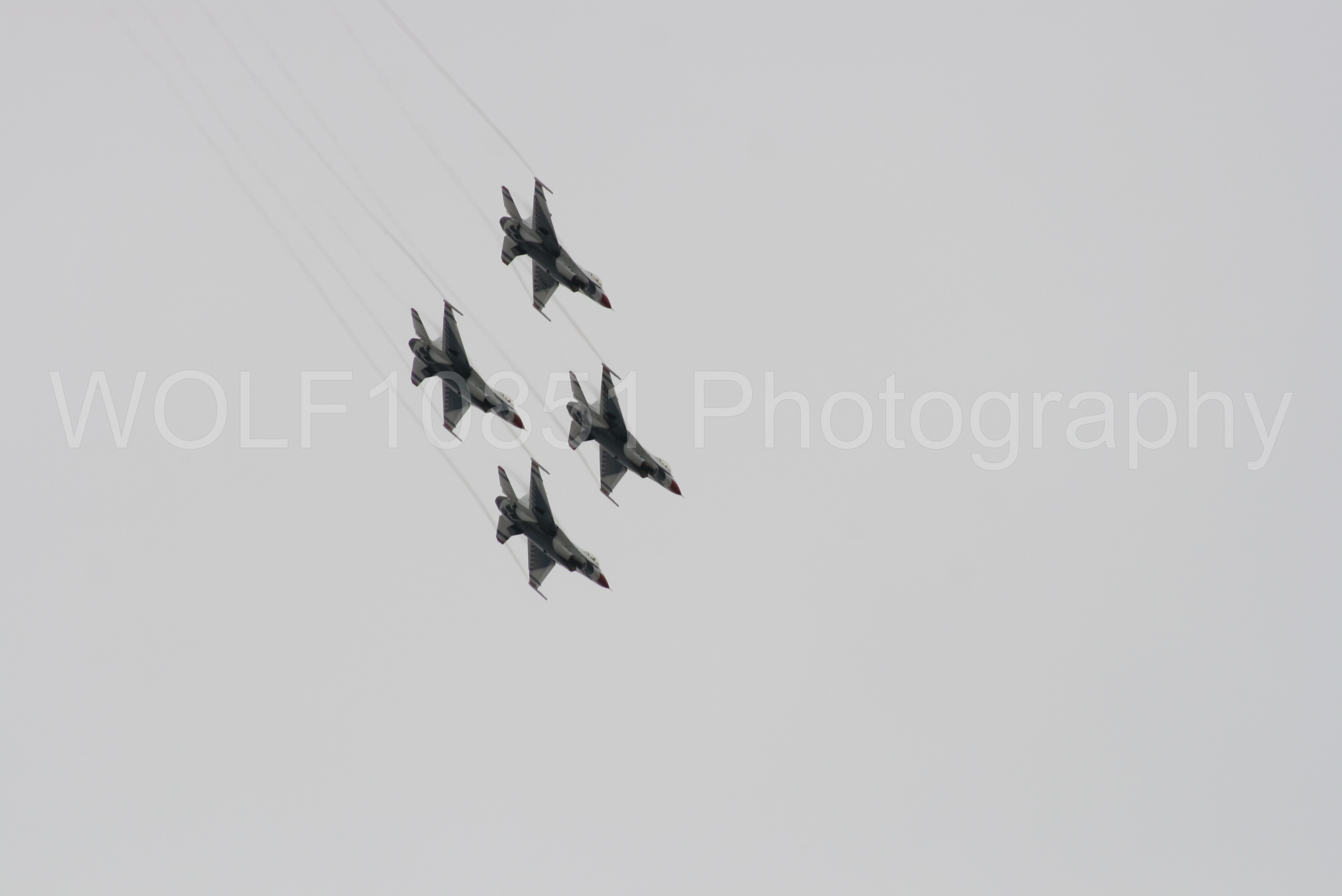 Aviation photography by WOLF10851 featuring F-16 Fighting Falcon, Thunderbirds, Red White and Blue, California Capital Airshow 2009.