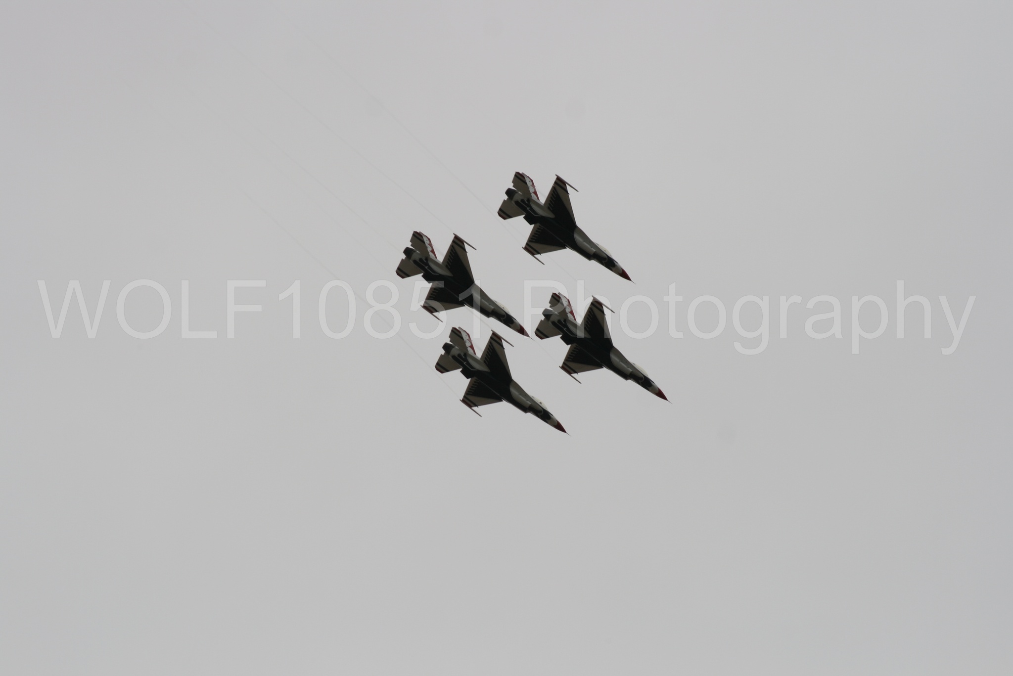 Aviation photography by WOLF10851 featuring F-16 Fighting Falcon, Thunderbirds, Red White and Blue, California Capital Airshow 2009.