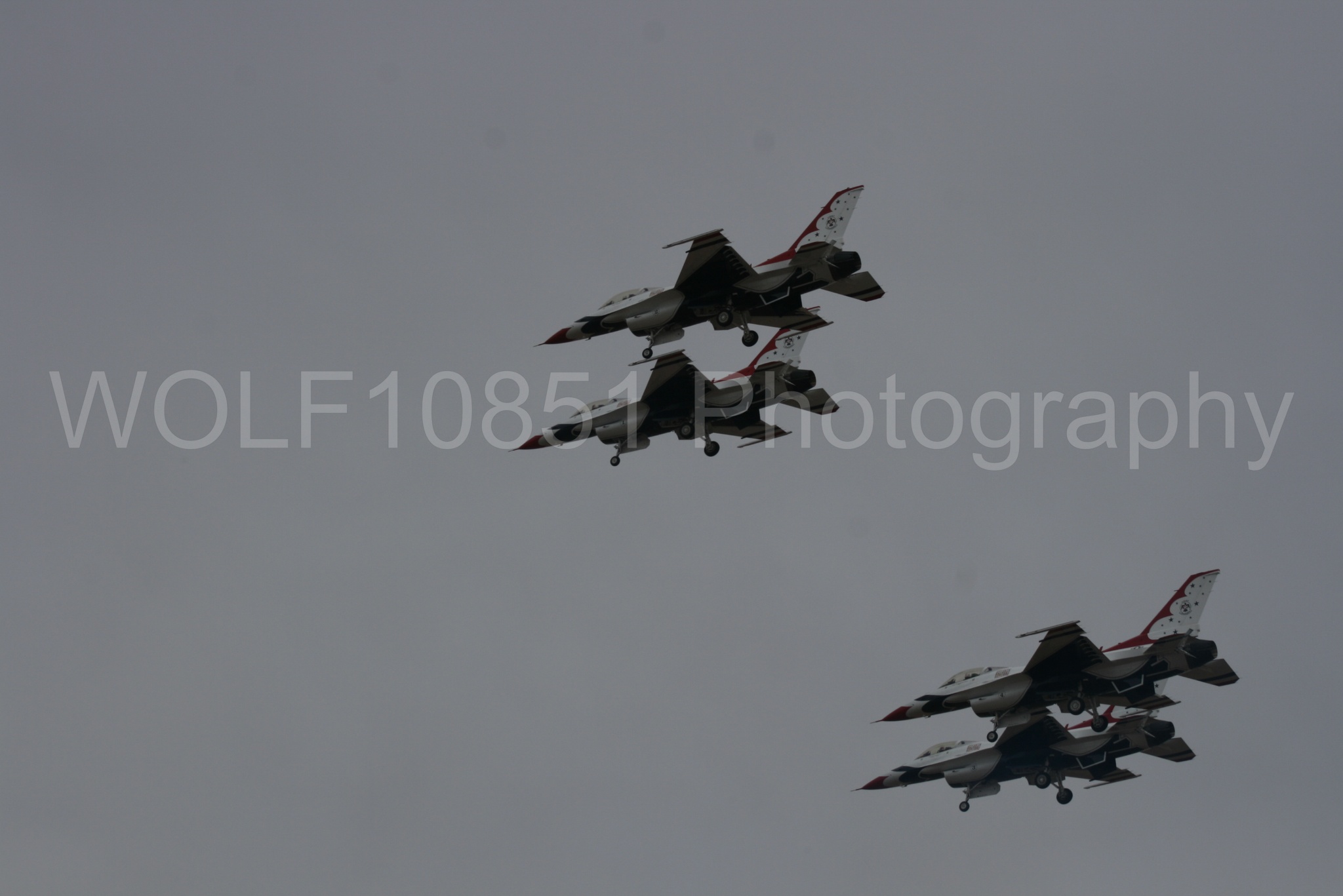 Aviation photography by WOLF10851 featuring F-16 Fighting Falcon, Thunderbirds, Red White and Blue, California Capital Airshow 2009.