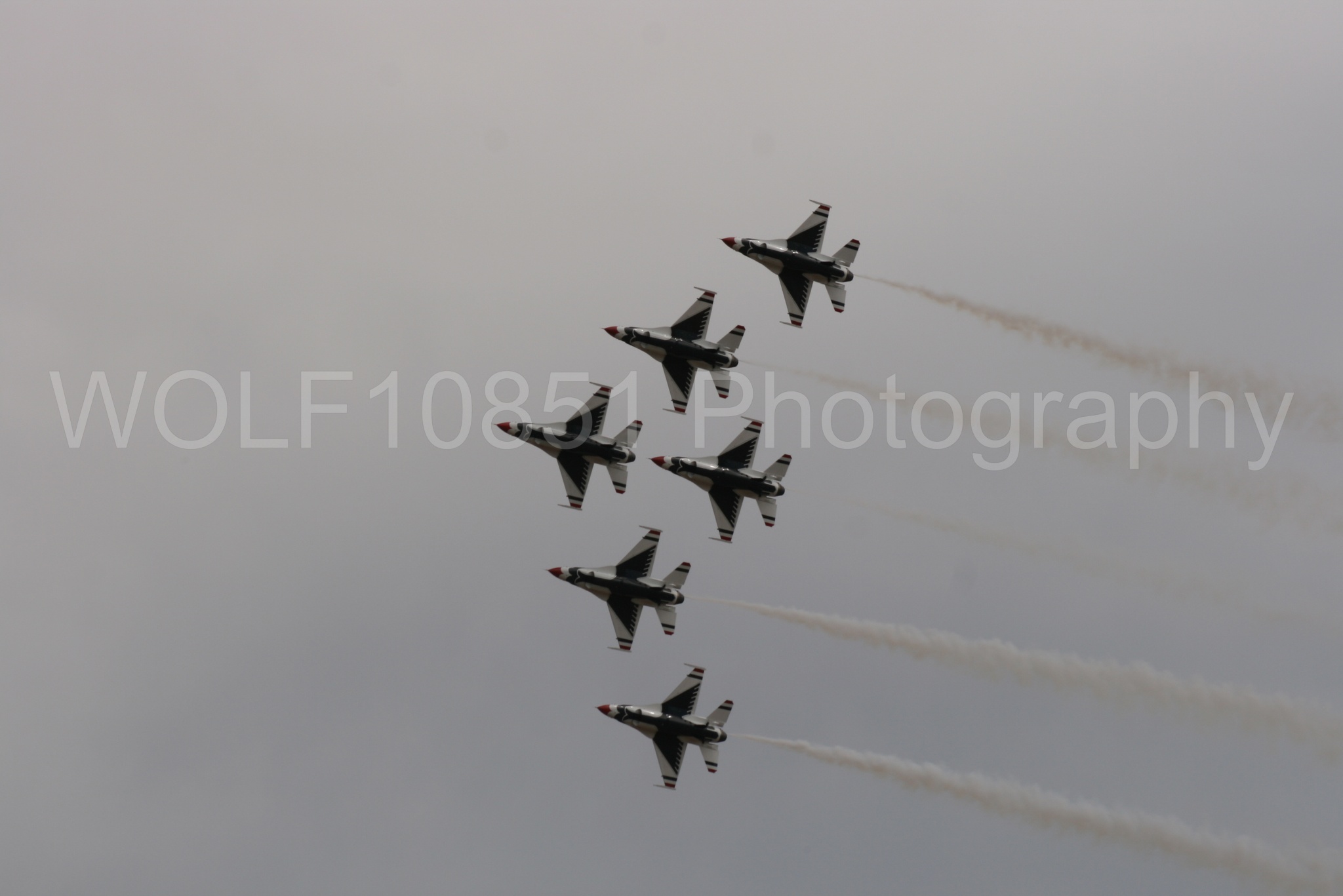 Aviation photography by WOLF10851 featuring F-16 Fighting Falcon, Thunderbirds, Red White and Blue, California Capital Airshow 2009.