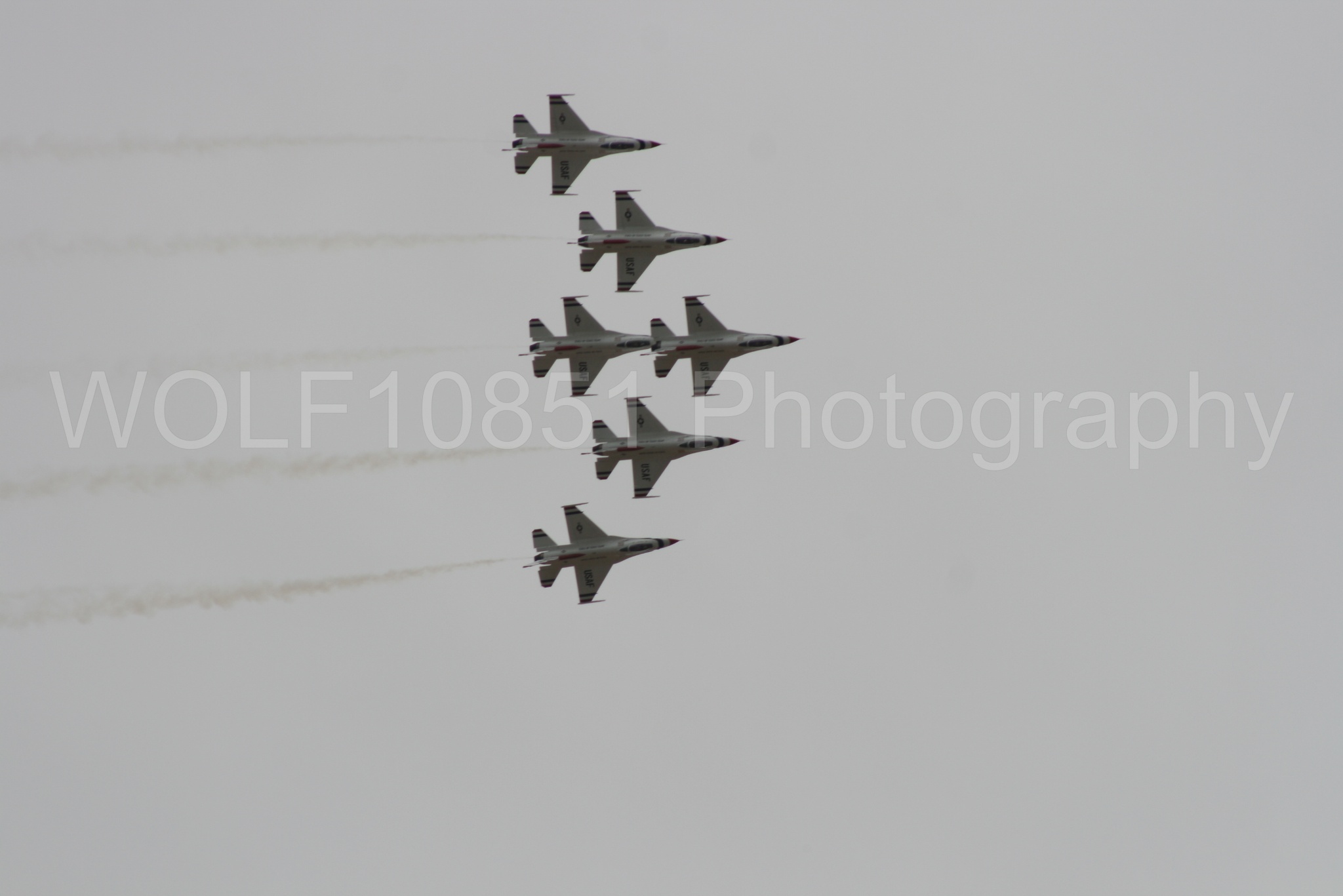 Aviation photography by WOLF10851 featuring F-16 Fighting Falcon, Thunderbirds, Red White and Blue, California Capital Airshow 2009.