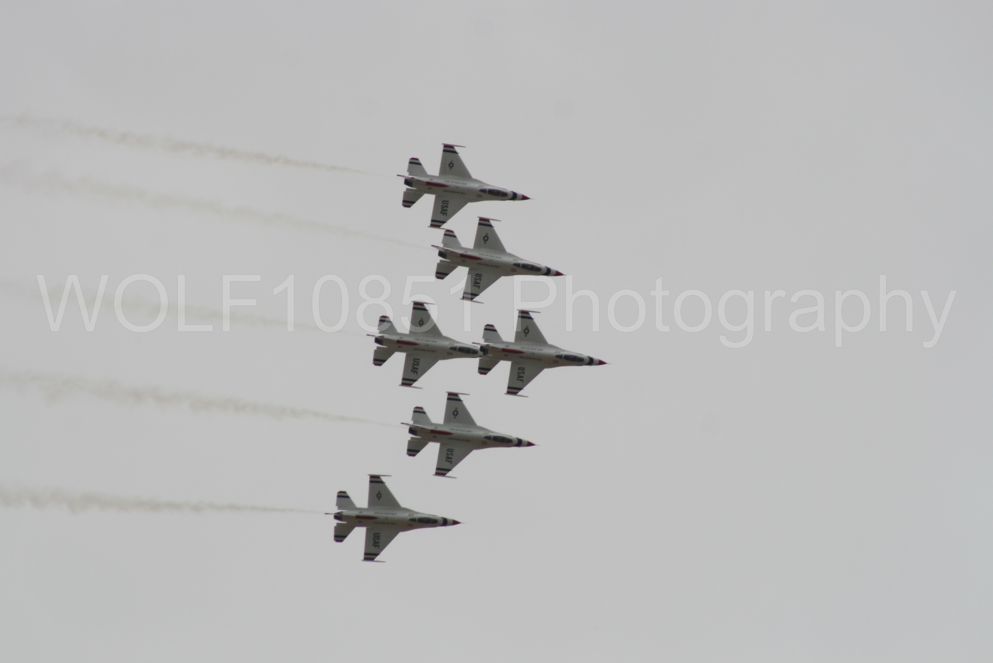 Aviation photography by WOLF10851 featuring F-16 Fighting Falcon, Thunderbirds, Red White and Blue, California Capital Airshow 2009.