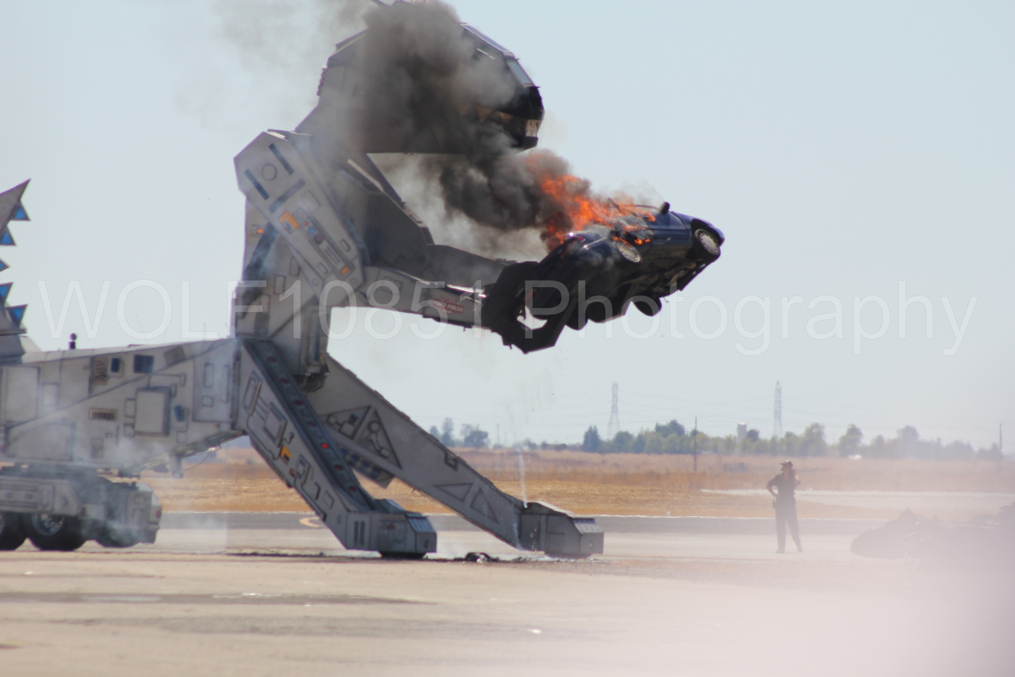 Aviation photography by WOLF10851 featuring California Capital Airshow 2010, Robosaurus.