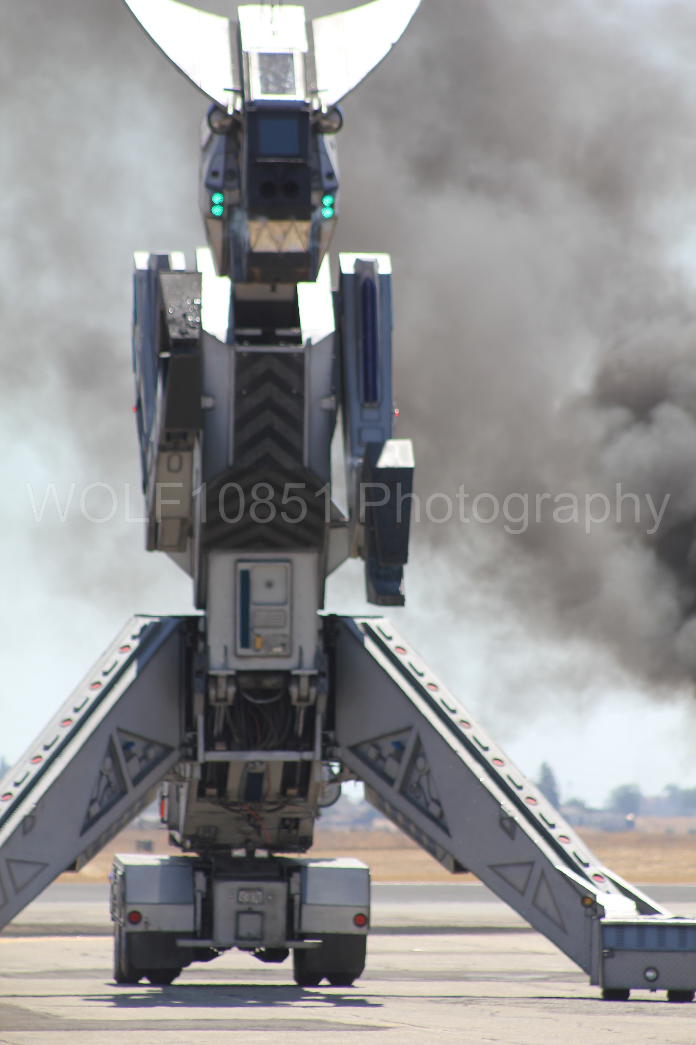 Aviation photography by WOLF10851 featuring California Capital Airshow 2010, Robosaurus.
