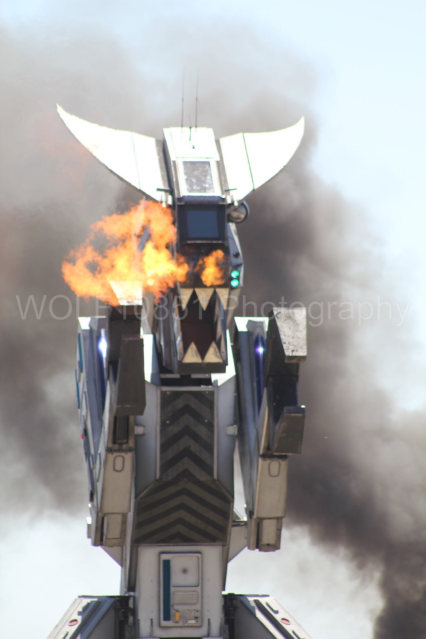 Aviation photography by WOLF10851 featuring California Capital Airshow 2010, Robosaurus.