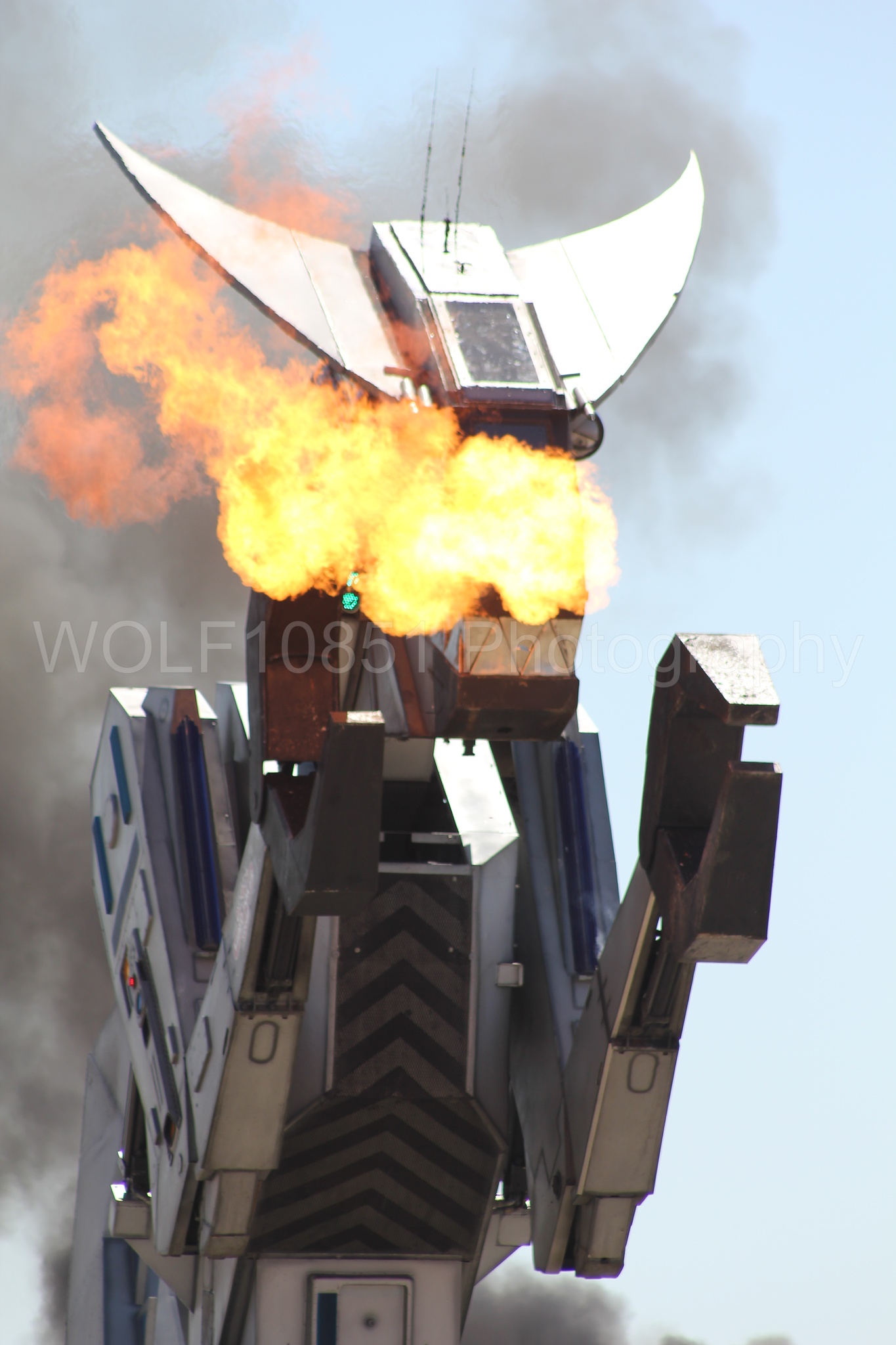 Aviation photography by WOLF10851 featuring California Capital Airshow 2010, Robosaurus.