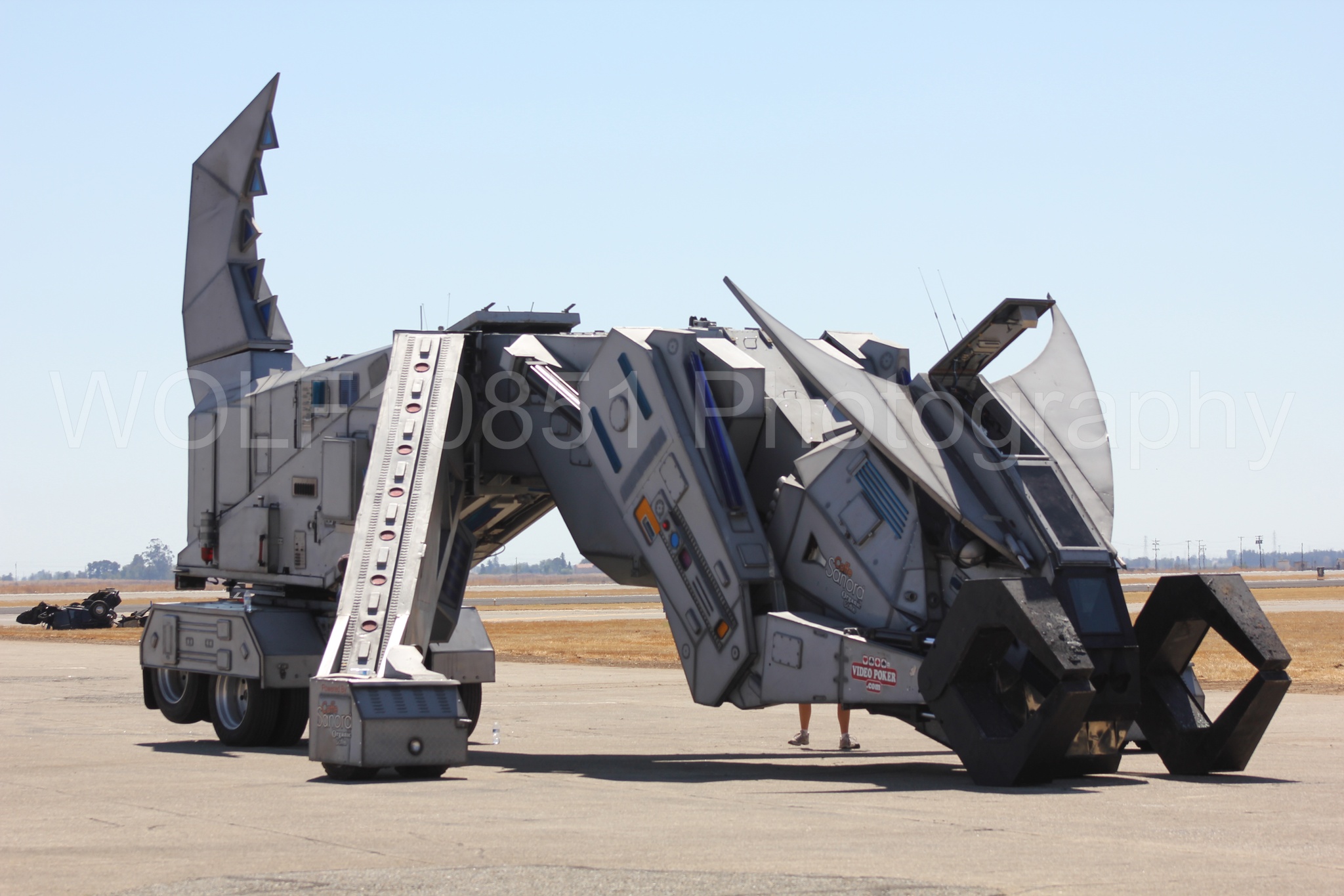 Aviation photography by WOLF10851 featuring California Capital Airshow 2010, Robosaurus.