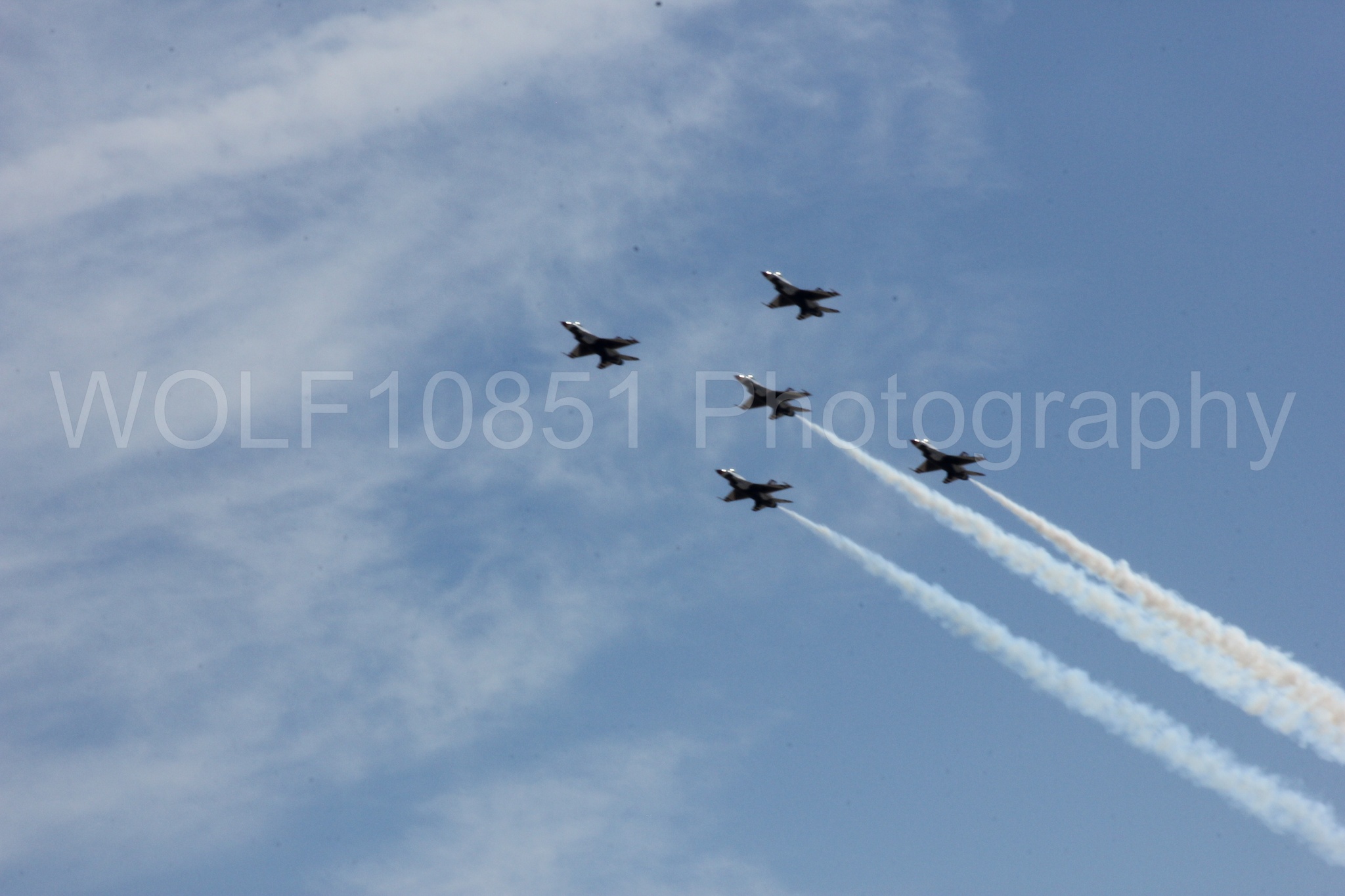Aviation photography by WOLF10851 featuring F-16 Fighting Falcon, Thunderbirds, Red White and Blue, California Capital Airshow 2012.