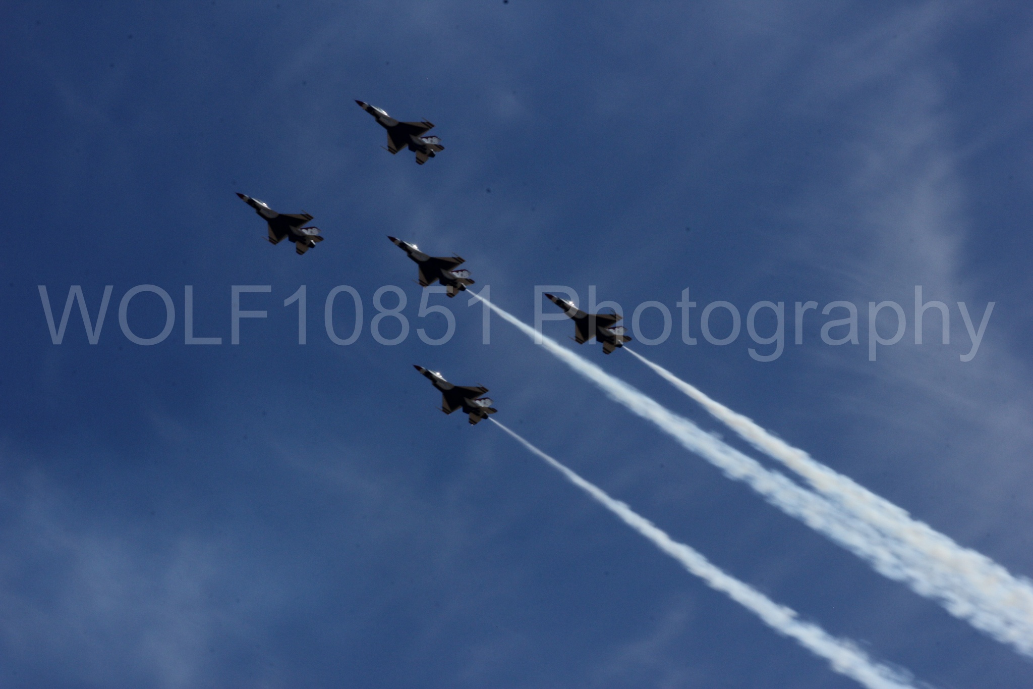 Aviation photography by WOLF10851 featuring F-16 Fighting Falcon, Thunderbirds, Red White and Blue, California Capital Airshow 2012.