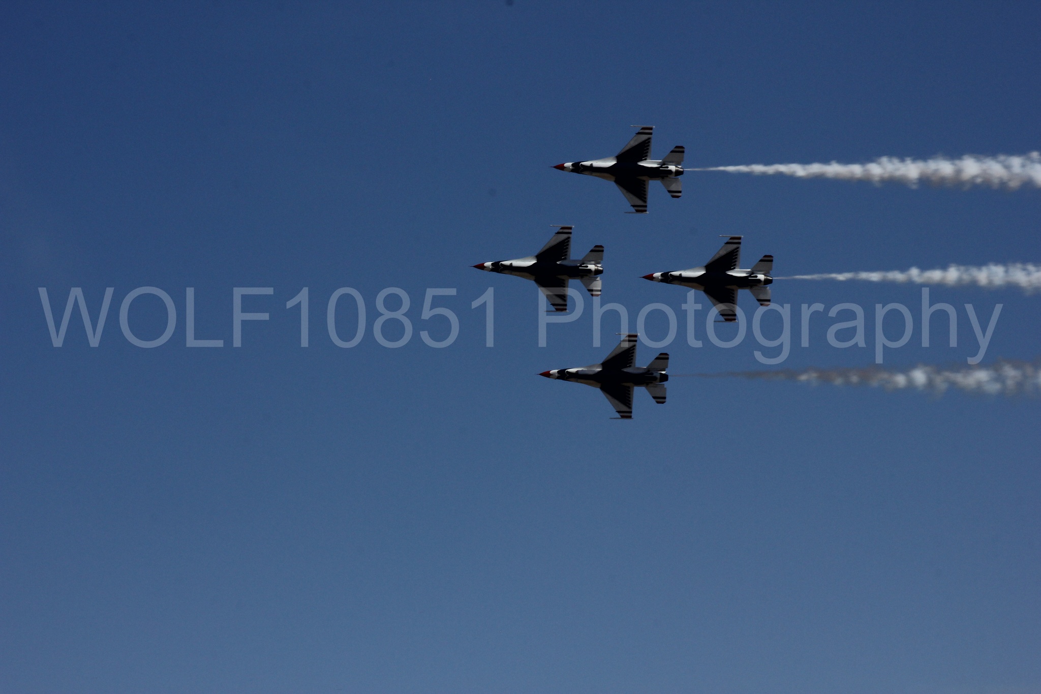 Aviation photography by WOLF10851 featuring F-16 Fighting Falcon, Thunderbirds, Red White and Blue, California Capital Airshow 2012.