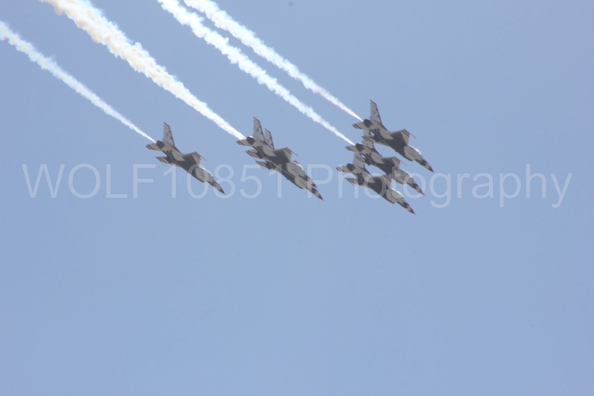 Aviation photography by WOLF10851 featuring F-16 Fighting Falcon, Thunderbirds, Red White and Blue, California Capital Airshow 2012.