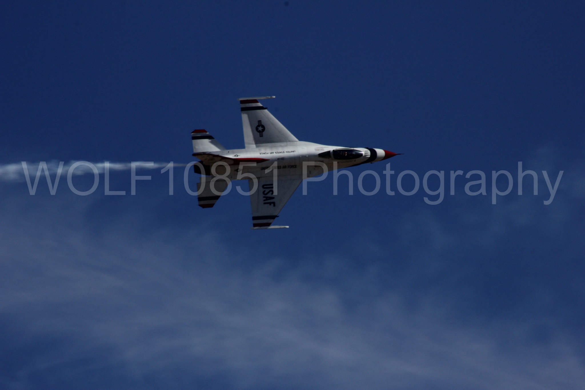 Aviation photography by WOLF10851 featuring F-16 Fighting Falcon, Thunderbirds, Red White and Blue, California Capital Airshow 2012.