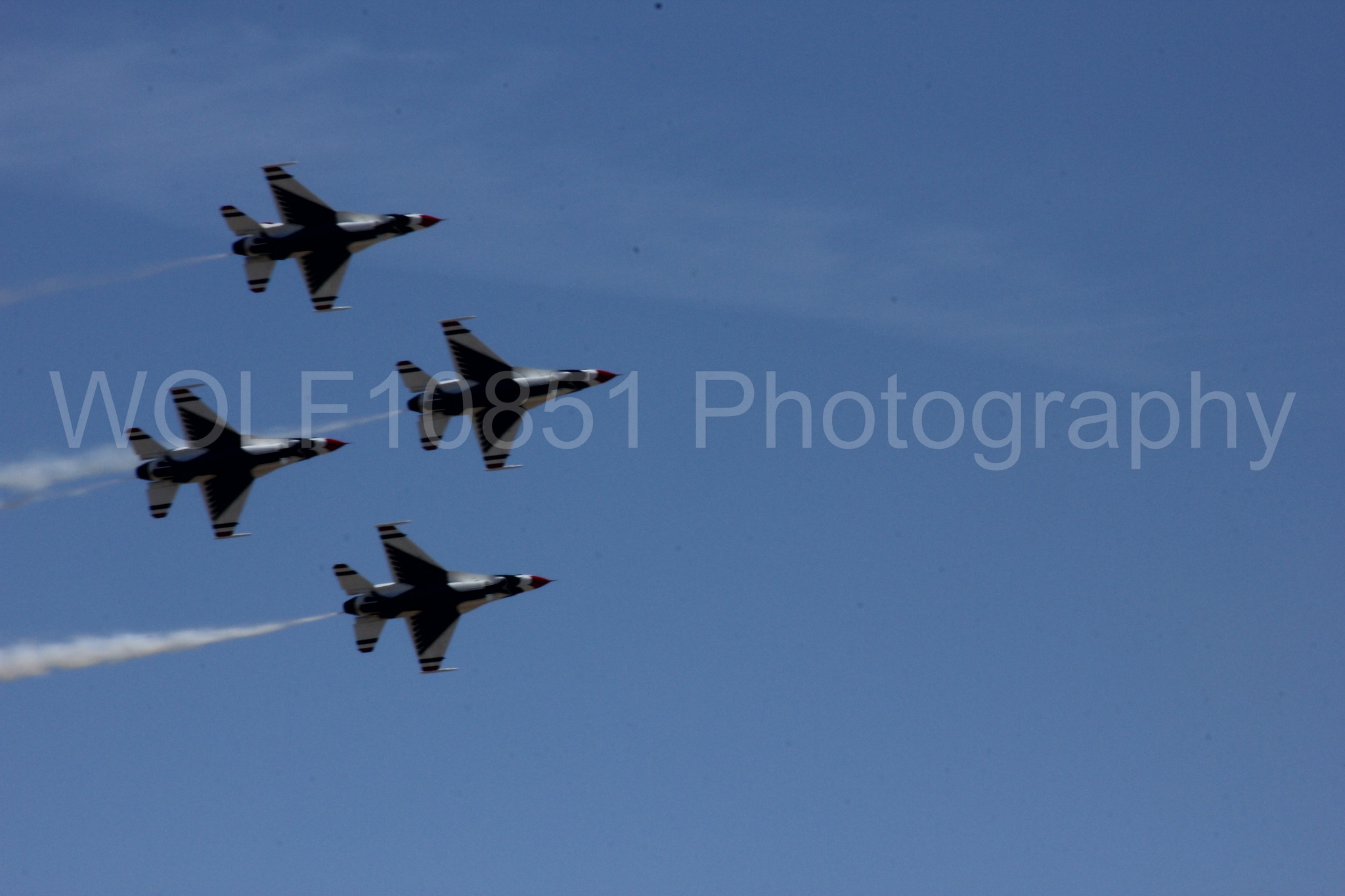 Aviation photography by WOLF10851 featuring F-16 Fighting Falcon, Thunderbirds, Red White and Blue, California Capital Airshow 2012.
