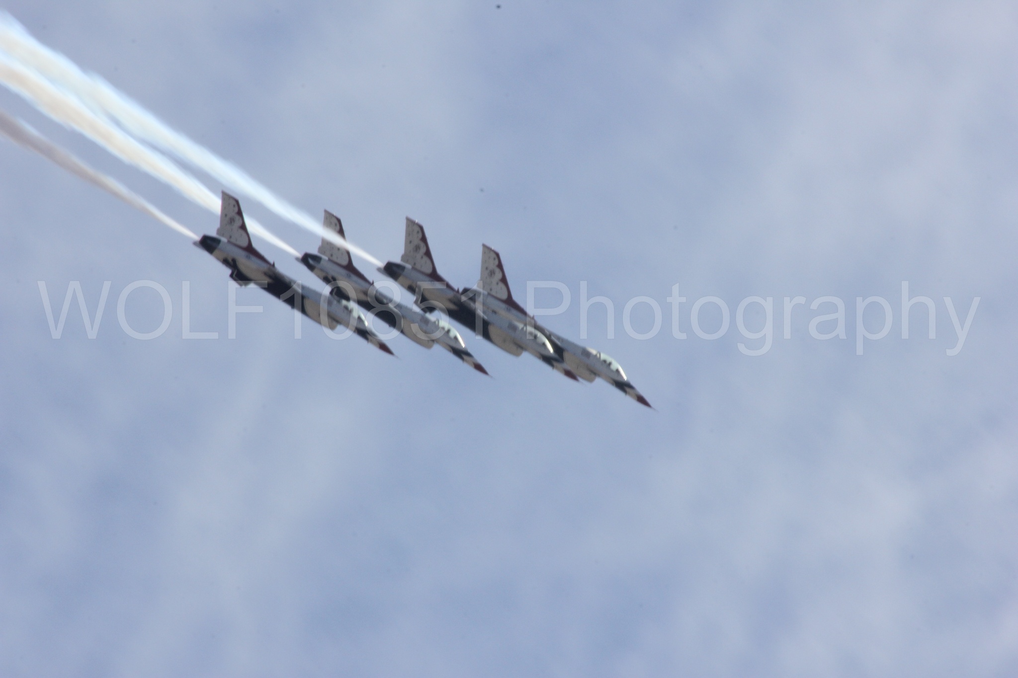 Aviation photography by WOLF10851 featuring F-16 Fighting Falcon, Thunderbirds, Red White and Blue, California Capital Airshow 2012.