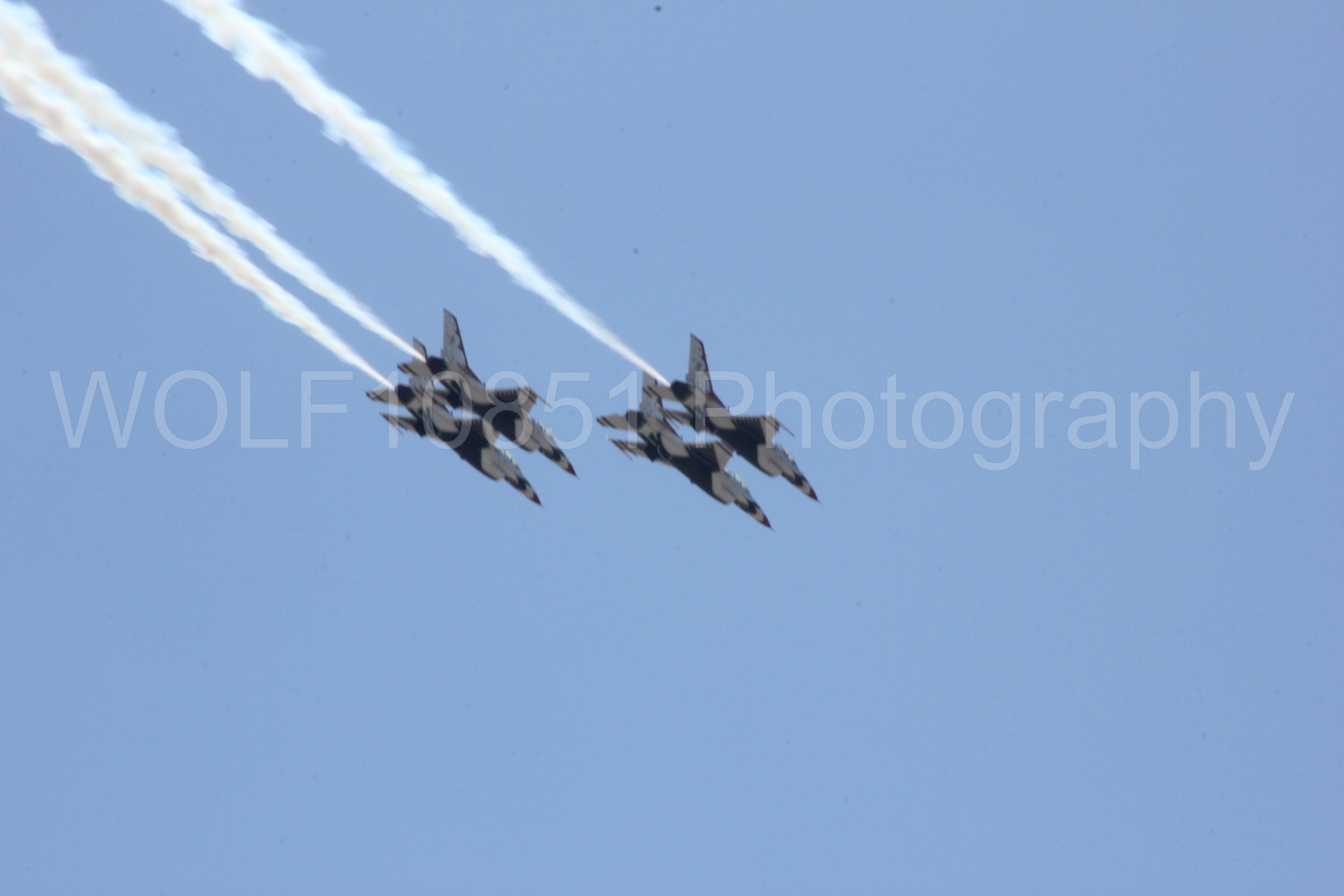 Aviation photography by WOLF10851 featuring F-16 Fighting Falcon, Thunderbirds, Red White and Blue, California Capital Airshow 2012.