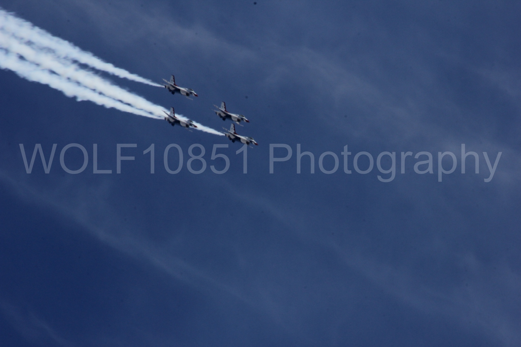 Aviation photography by WOLF10851 featuring F-16 Fighting Falcon, Thunderbirds, Red White and Blue, California Capital Airshow 2012.