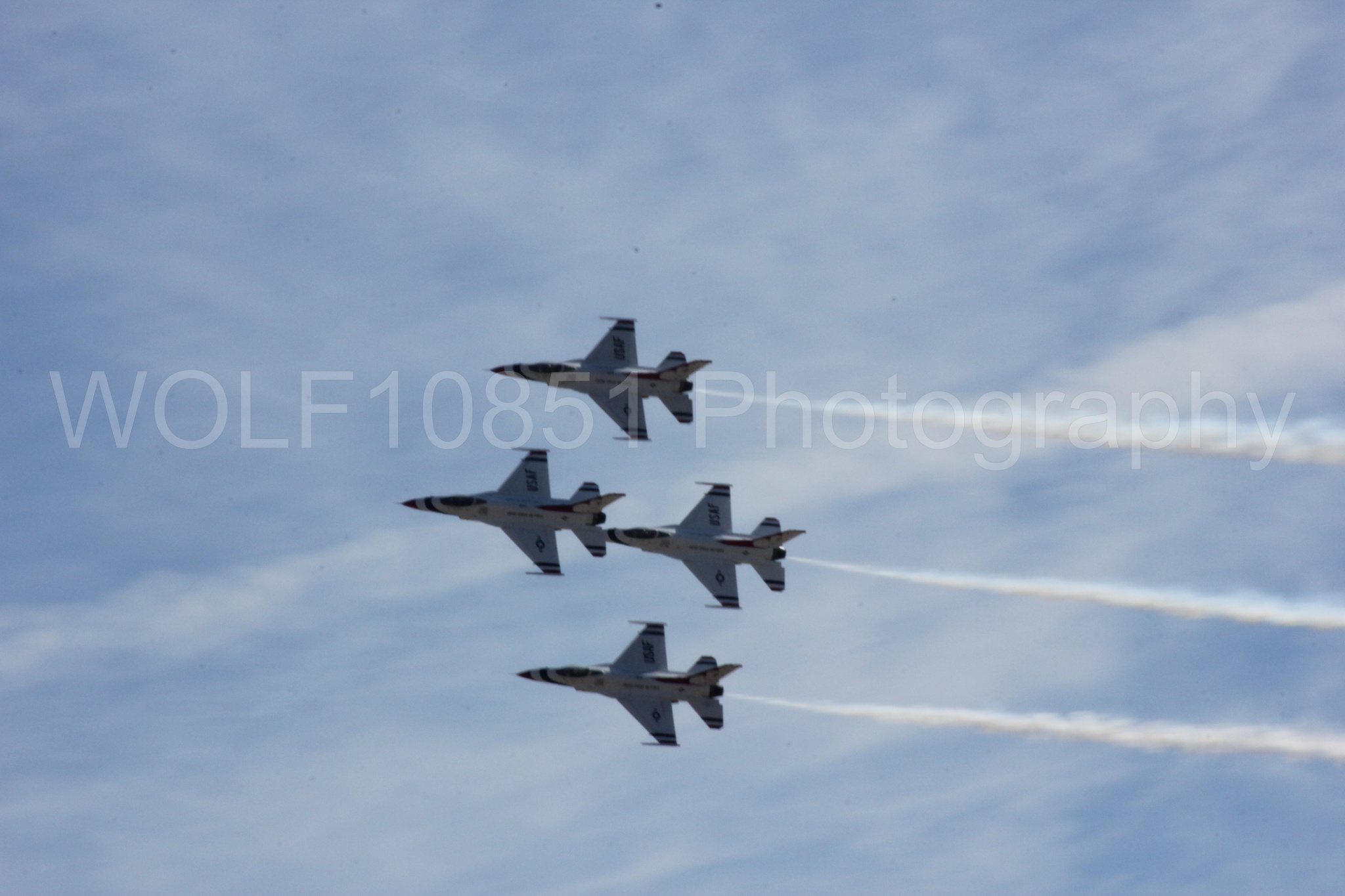 Aviation photography by WOLF10851 featuring F-16 Fighting Falcon, Thunderbirds, Red White and Blue, California Capital Airshow 2012.