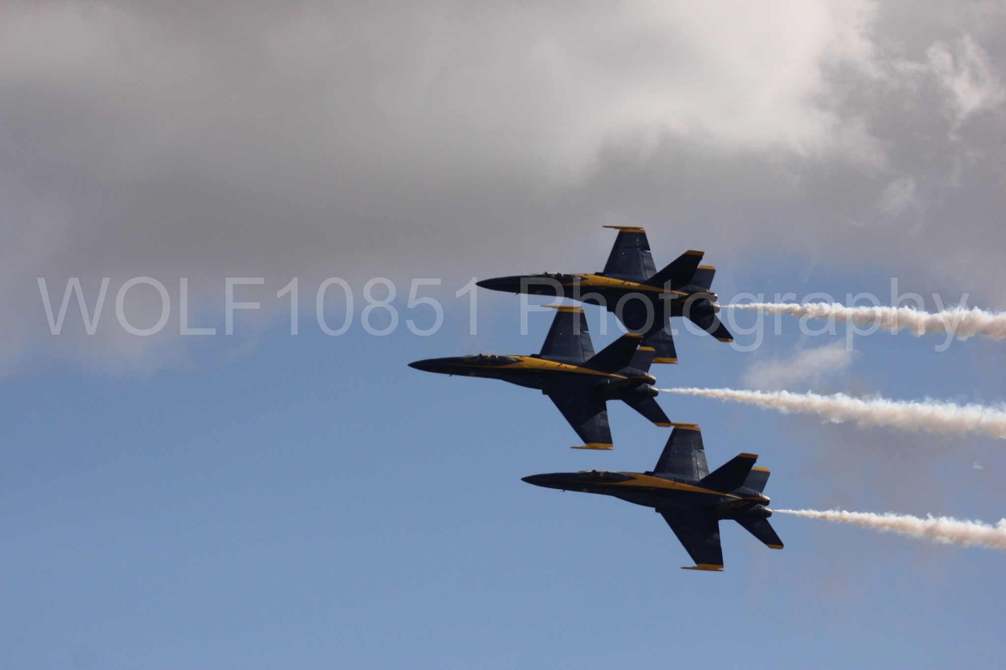 Aviation photography by WOLF10851 featuring F-18 Hornet, Blue Angels, California Capital Airshow 2016, Blue and Gold.