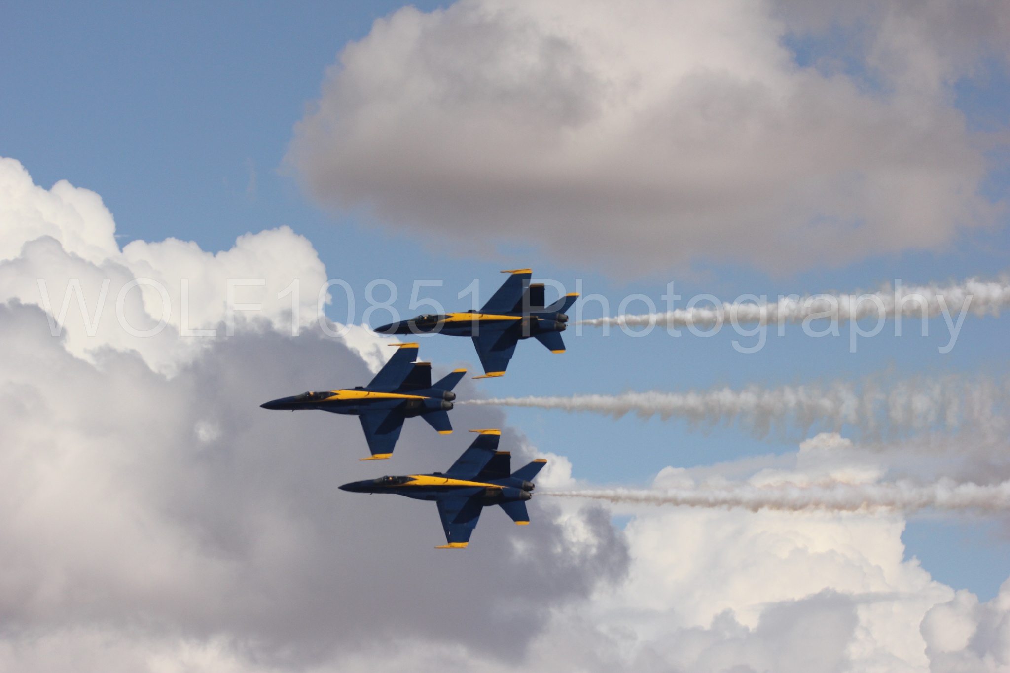 Aviation photography by WOLF10851 featuring F-18 Hornet, Blue Angels, California Capital Airshow 2016, Blue and Gold.