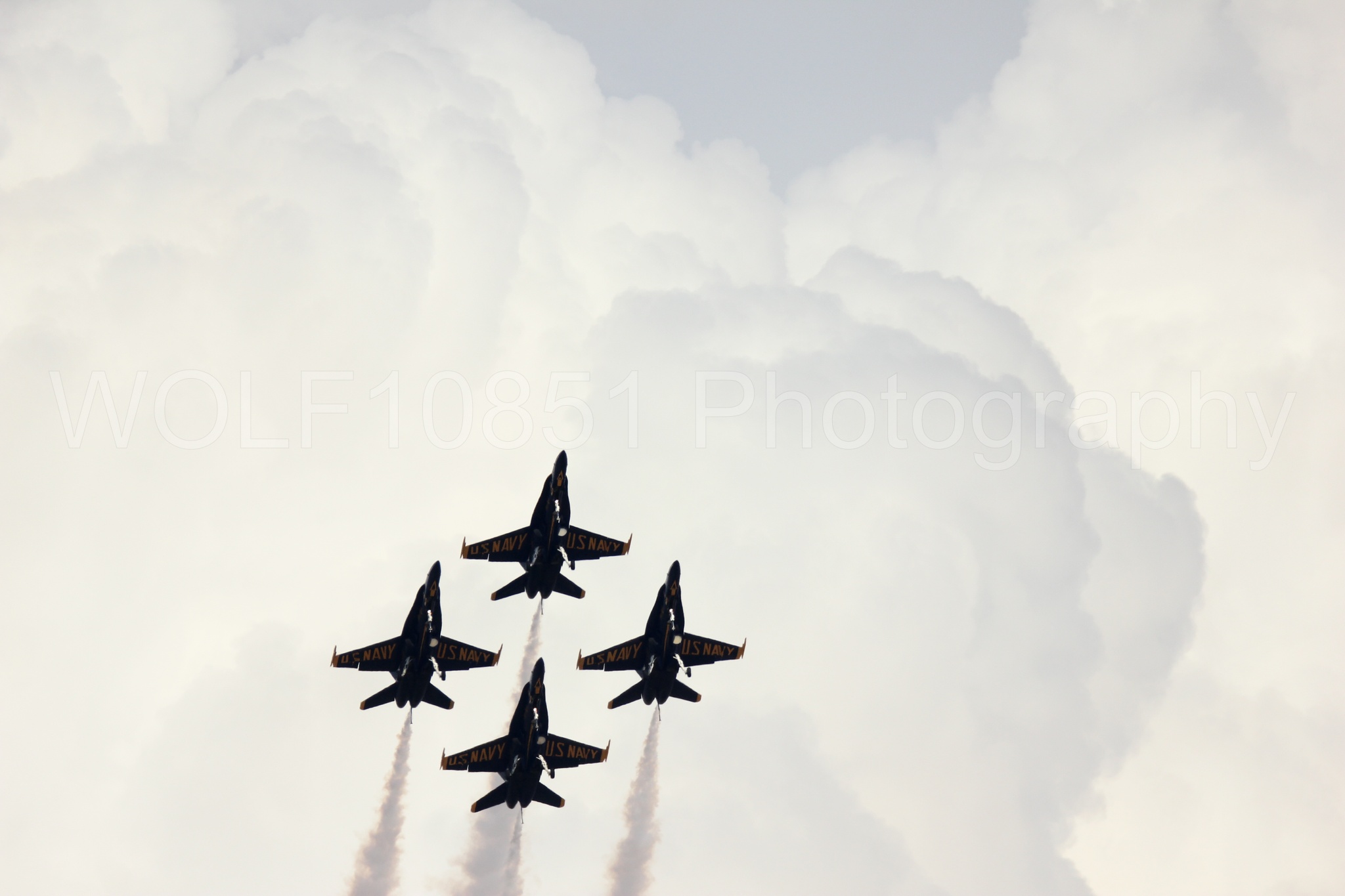 Aviation photography by WOLF10851 featuring F-18 Hornet, Blue Angels, California Capital Airshow 2016, Blue and Gold.