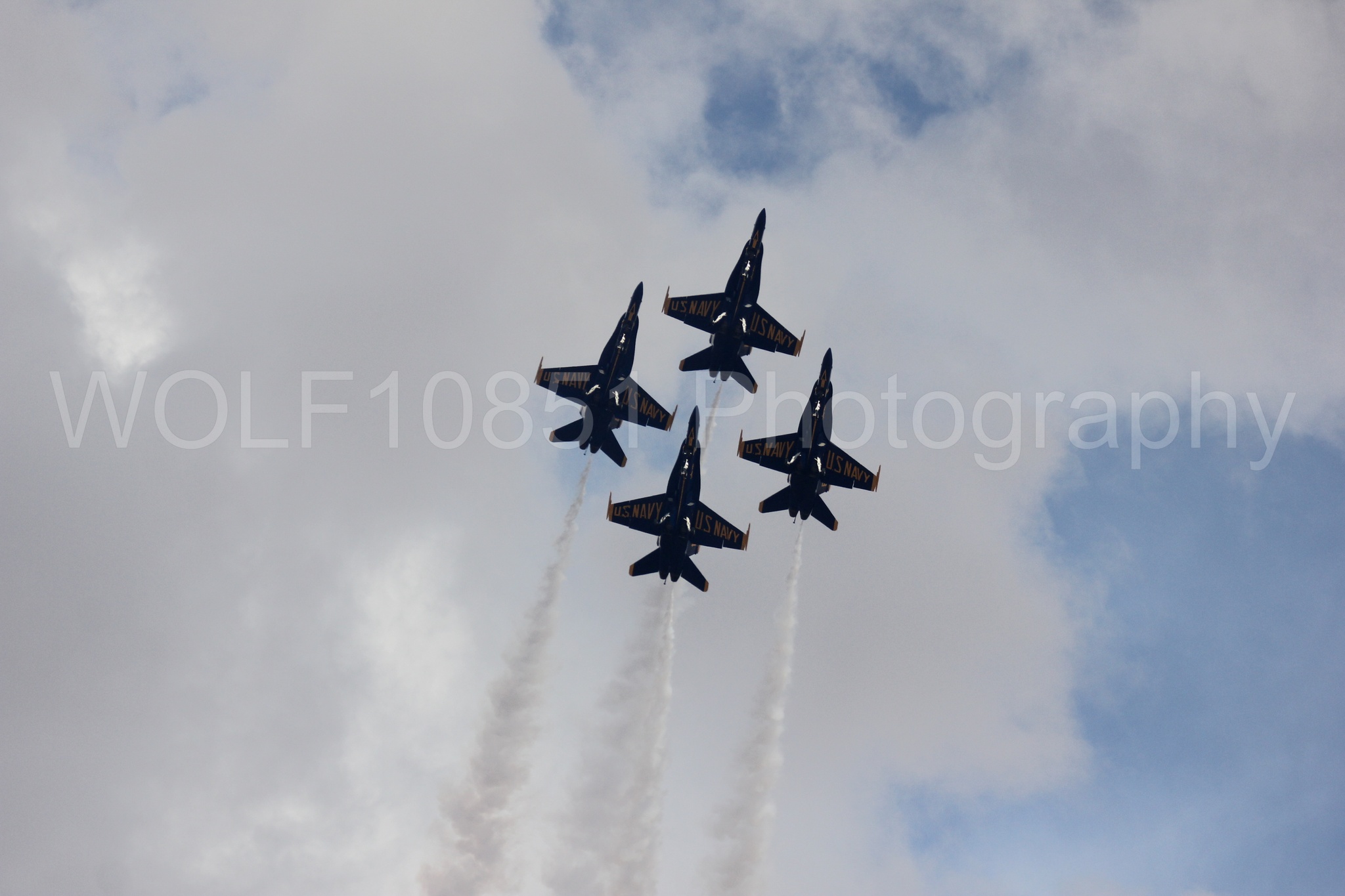Aviation photography by WOLF10851 featuring F-18 Hornet, Blue Angels, California Capital Airshow 2016, Blue and Gold.