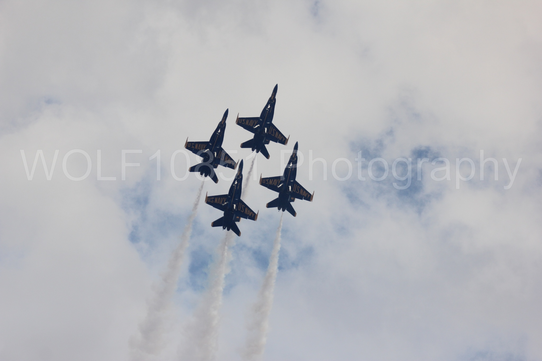 Aviation photography by WOLF10851 featuring F-18 Hornet, Blue Angels, California Capital Airshow 2016, Blue and Gold.