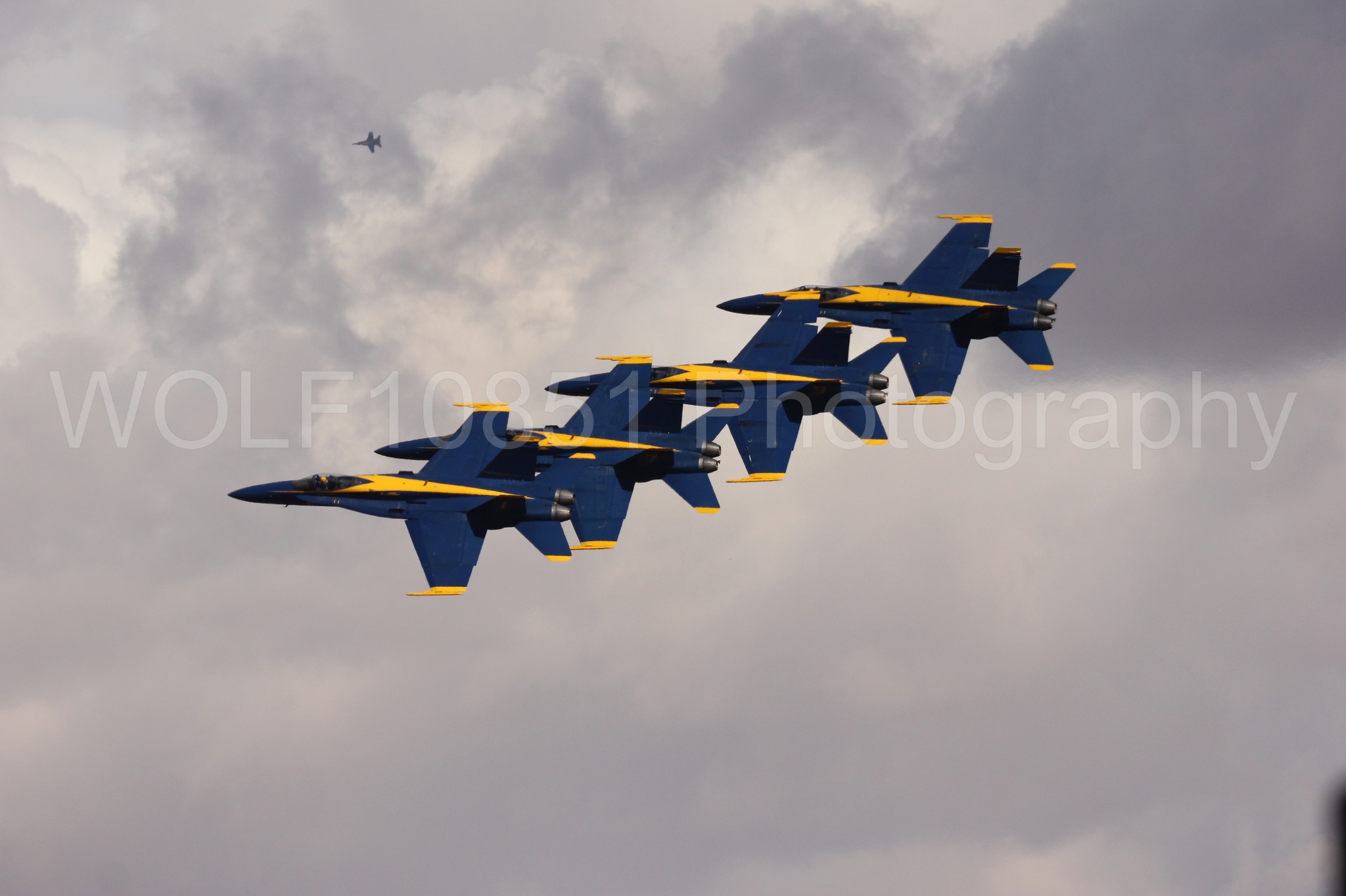 Aviation photography by WOLF10851 featuring F-18 Hornet, Blue Angels, California Capital Airshow 2016, Blue and Gold.