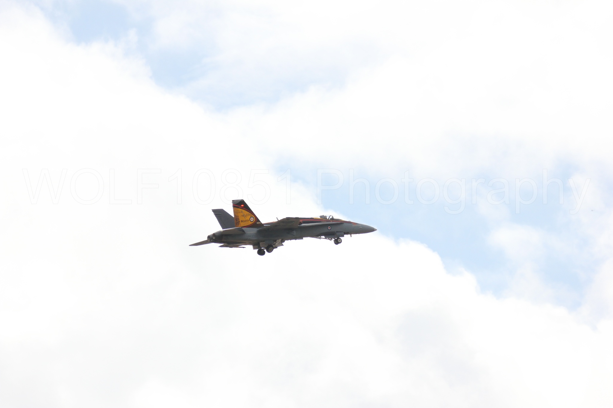 Aviation photography by WOLF10851 featuring California Capital Airshow 2016.