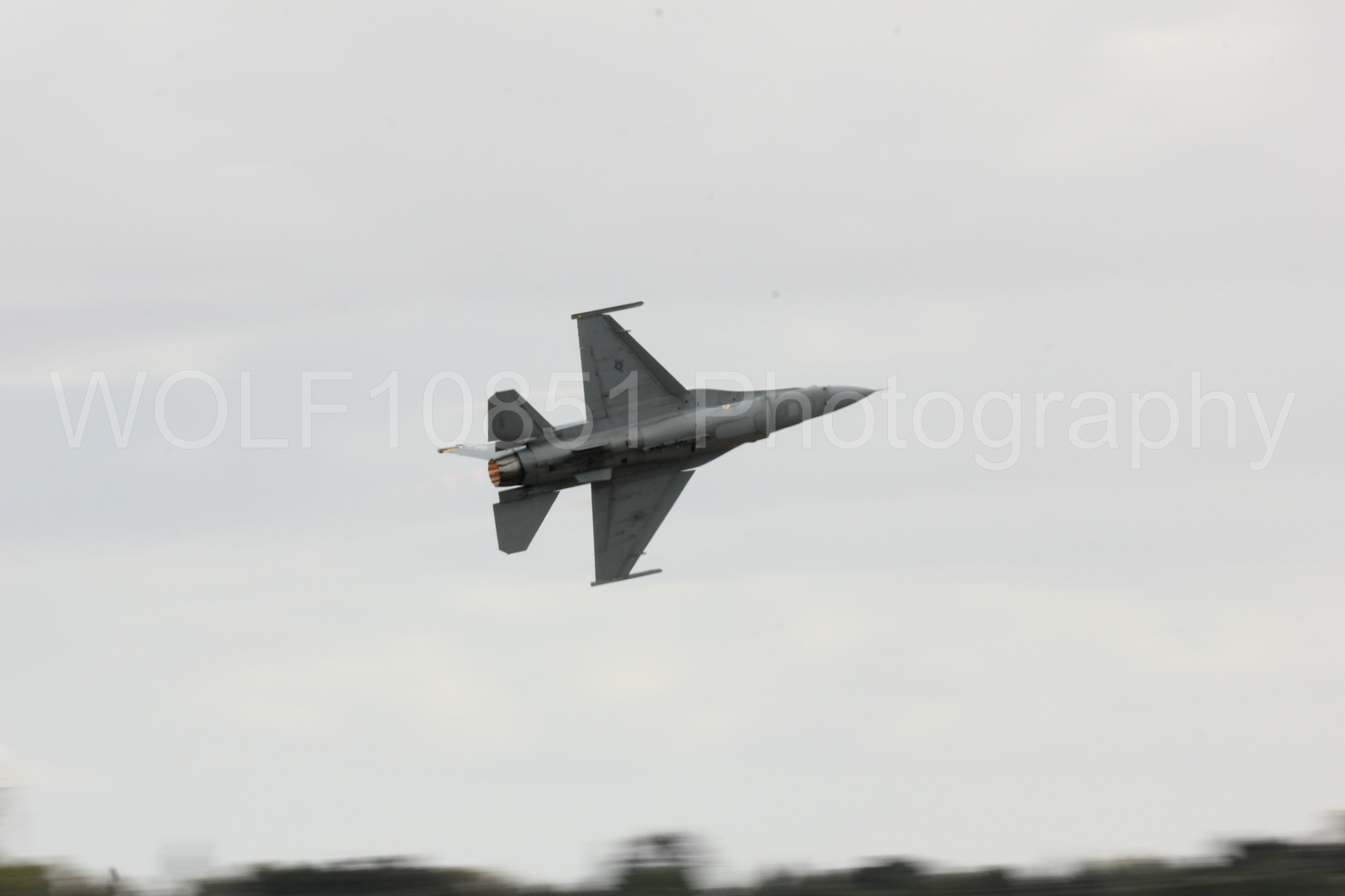 Aviation photography by WOLF10851 featuring F-16 Fighting Falcon, California Capital Airshow 2016, Viper Demonstration Team.