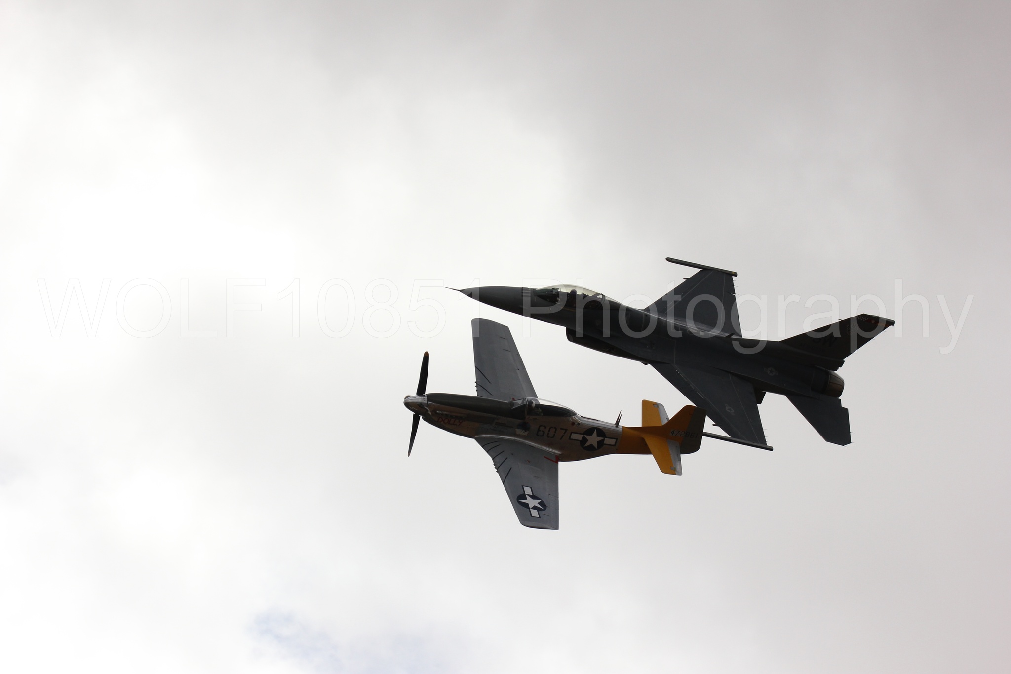 Aviation photography by WOLF10851 featuring Heritage Flight, F-16 Fighting Falcon, Featured, P-51 Mustang, California Capital Airshow 2016.