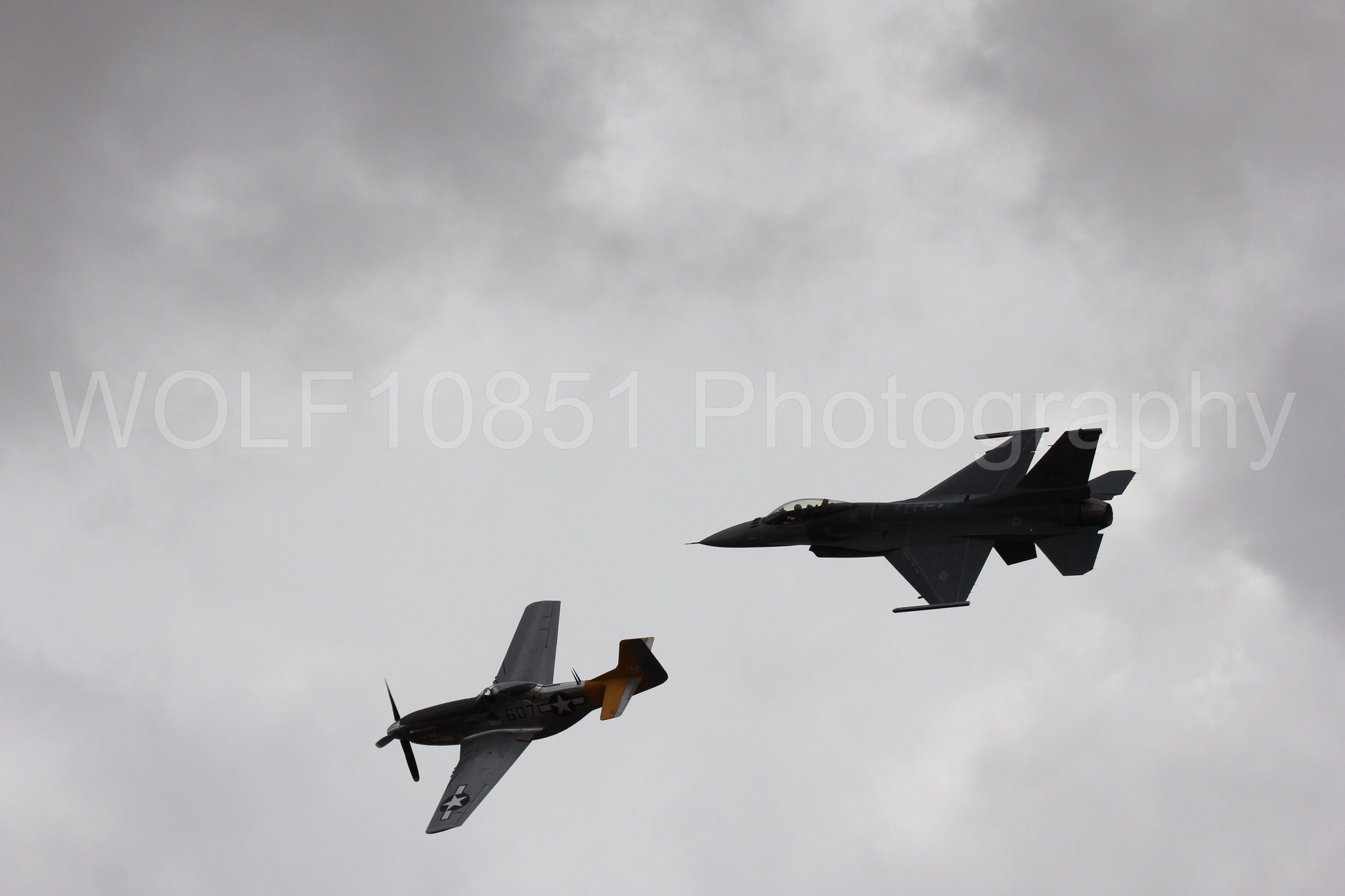 Aviation photography by WOLF10851 featuring Heritage Flight, F-16 Fighting Falcon, P-51 Mustang, California Capital Airshow 2016, Spam Can.