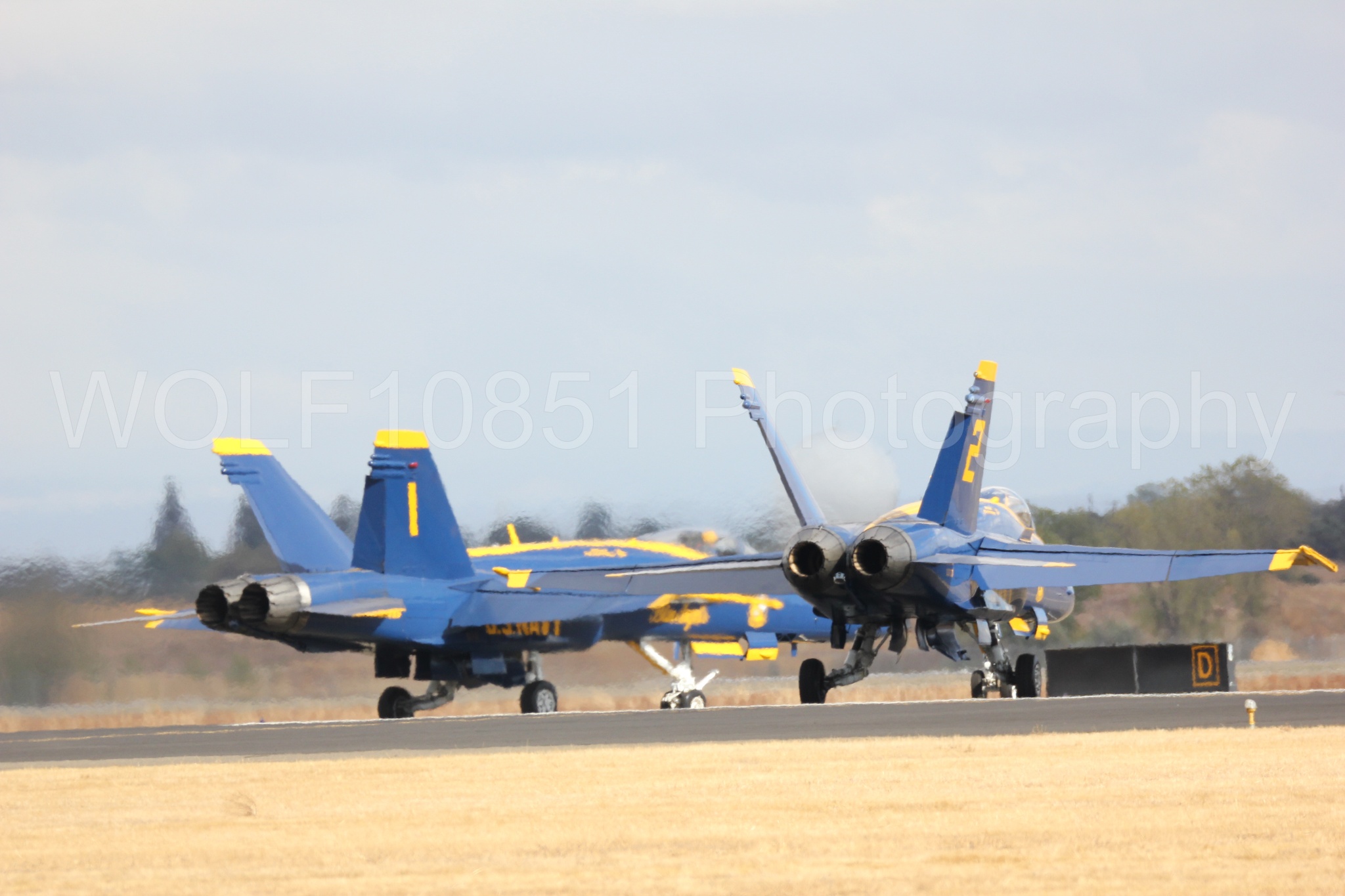 Aviation photography by WOLF10851 featuring F-18 Hornet, Blue Angels, California Capital Airshow 2016, Blue and Gold.