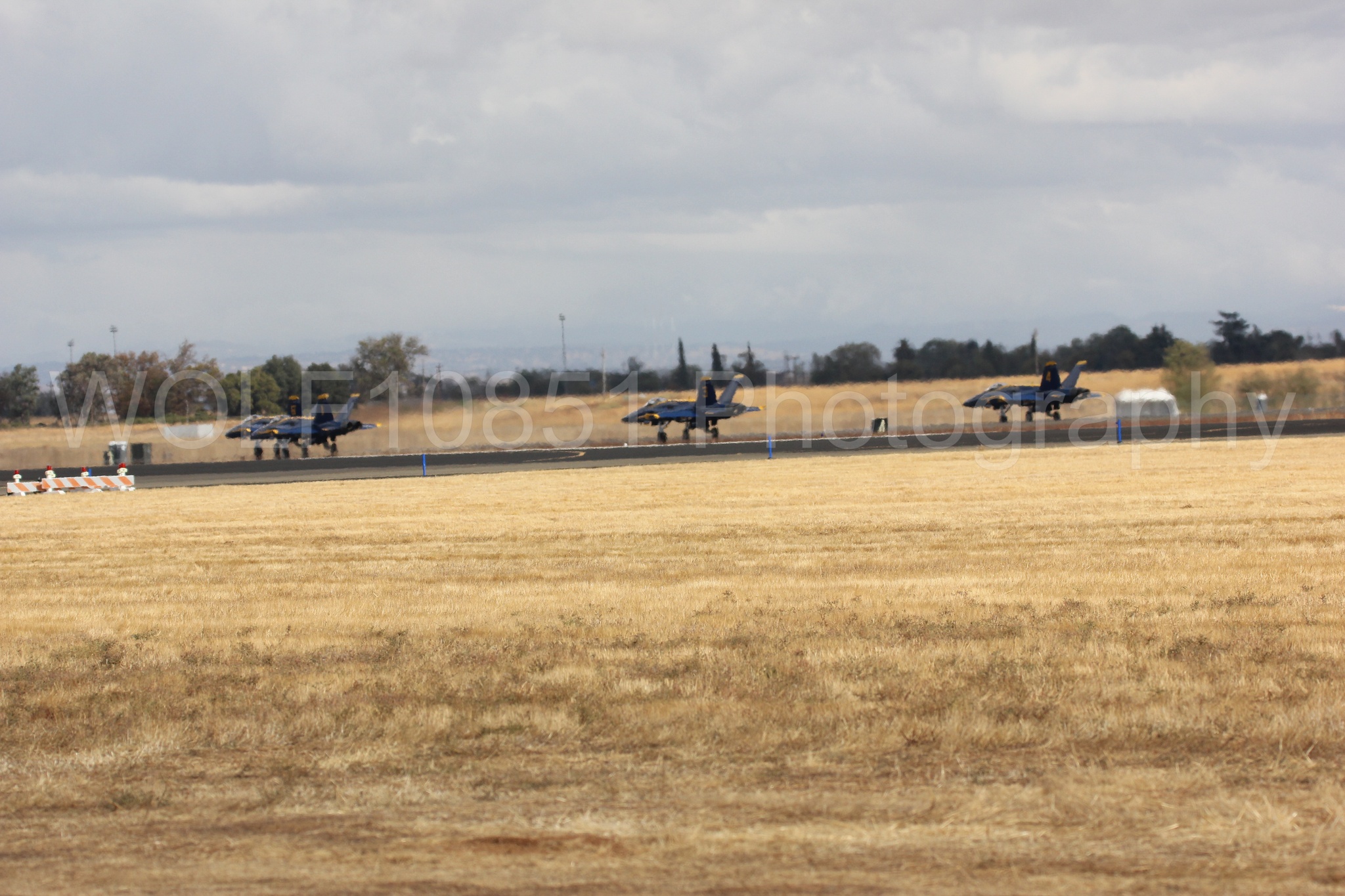 Aviation photography by WOLF10851 featuring F-18 Hornet, Blue Angels, California Capital Airshow 2016, Blue and Gold.