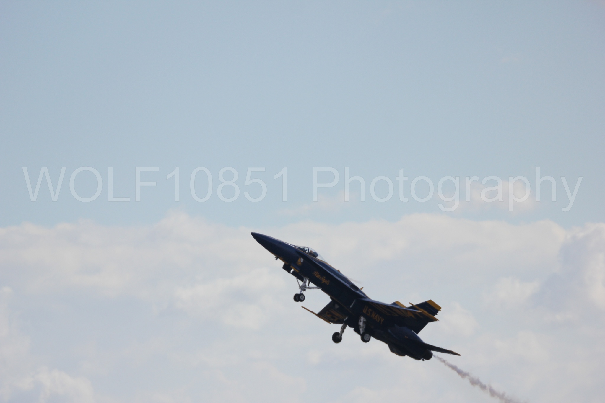 Aviation photography by WOLF10851 featuring F-18 Hornet, Blue Angels, California Capital Airshow 2016, Blue and Gold.