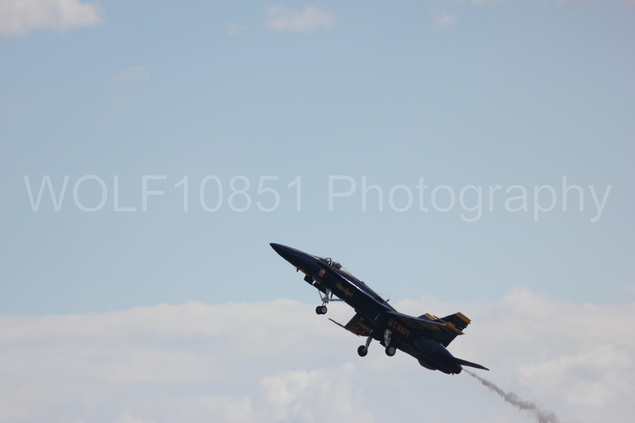 Aviation photography by WOLF10851 featuring F-18 Hornet, Blue Angels, California Capital Airshow 2016, Blue and Gold.