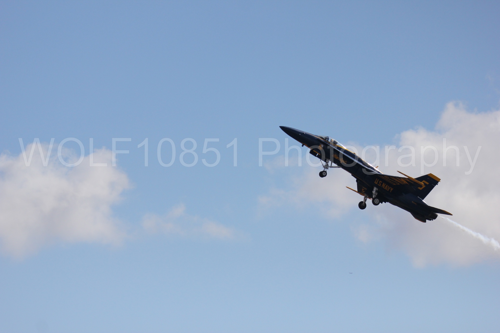 Aviation photography by WOLF10851 featuring F-18 Hornet, Blue Angels, California Capital Airshow 2016, Blue and Gold.