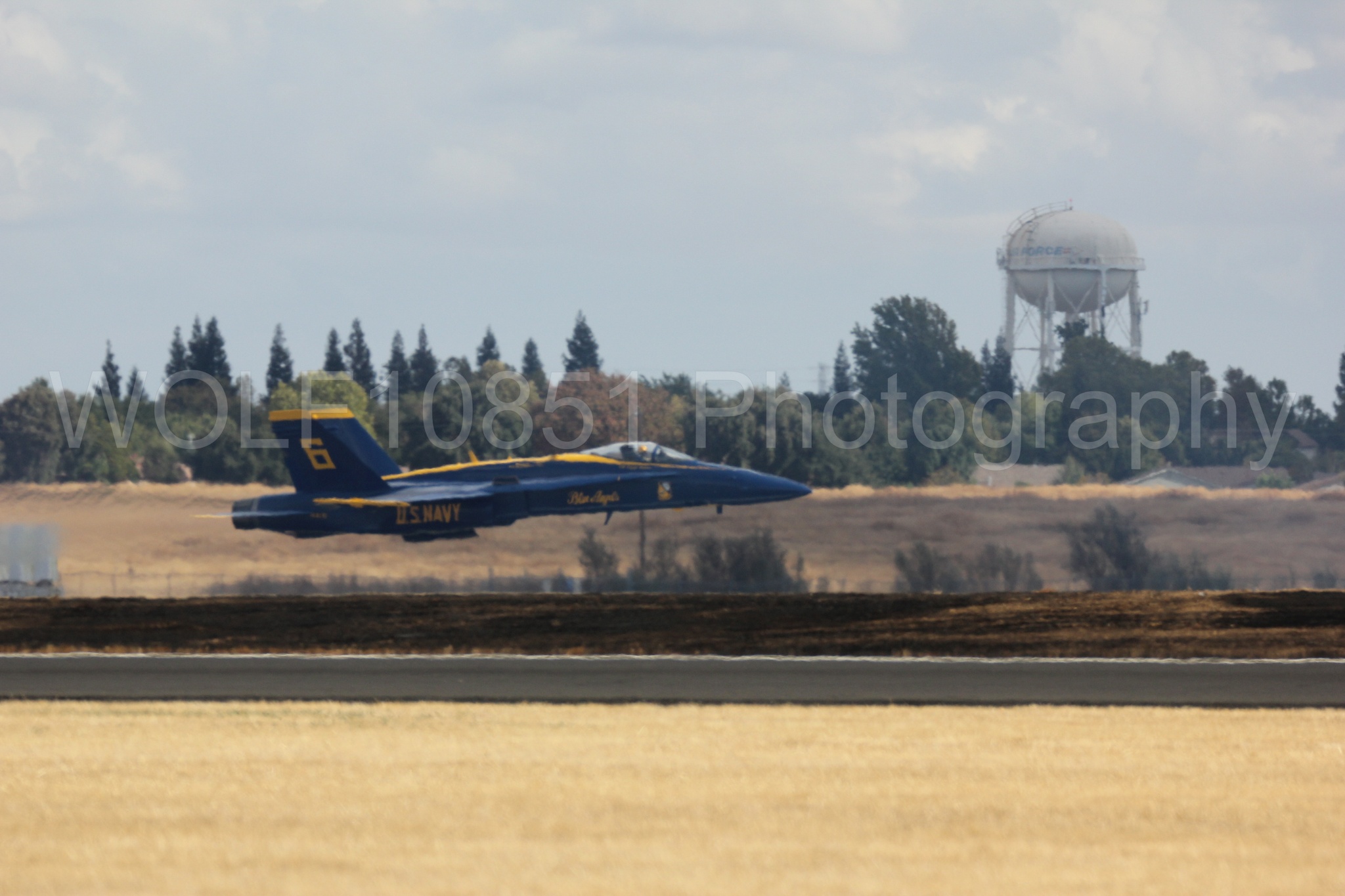 Aviation photography by WOLF10851 featuring F-18 Hornet, Blue Angels, California Capital Airshow 2016, Blue and Gold.