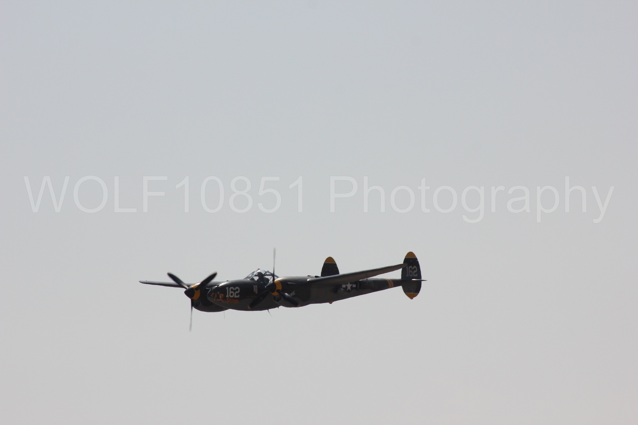 Aviation photography by WOLF10851 featuring P-38 Lightning, 23 Skidoo, California Capital Airshow 2017.