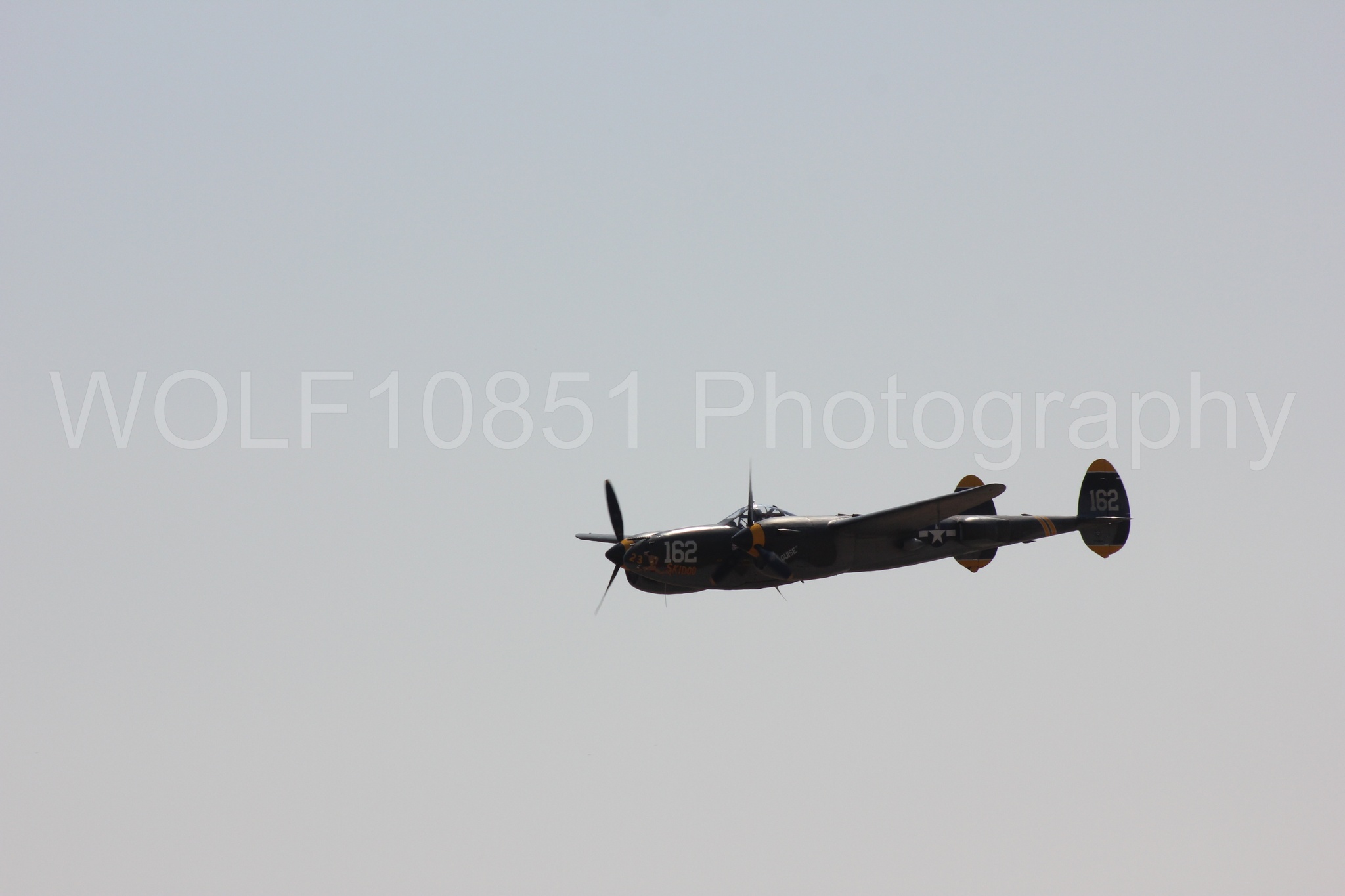 Aviation photography by WOLF10851 featuring P-38 Lightning, 23 Skidoo, California Capital Airshow 2017.