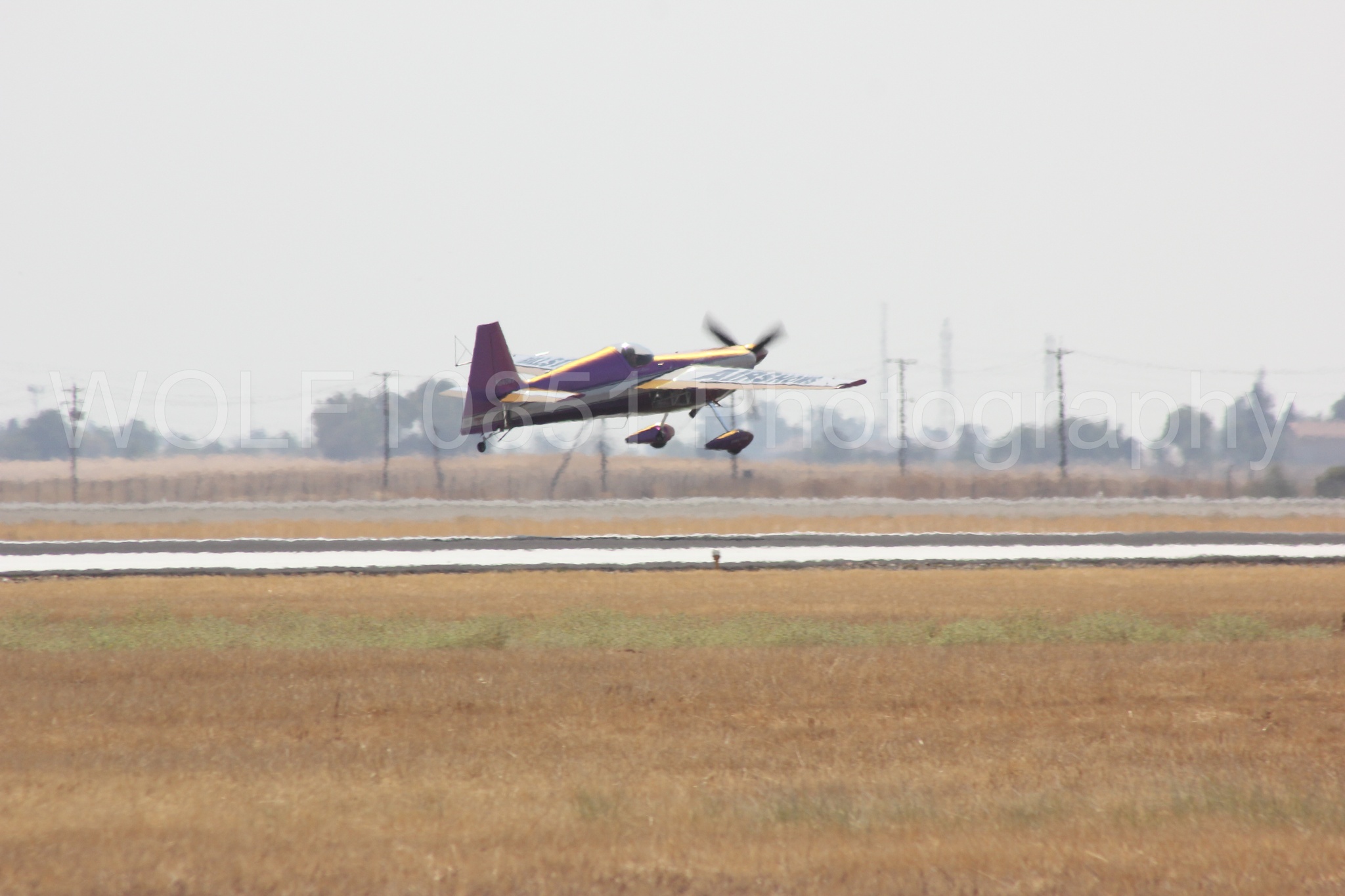 Aviation photography by WOLF10851 featuring Edge 540, California Capital Airshow 2017, Bill Stein, Bill Stein Airshows.