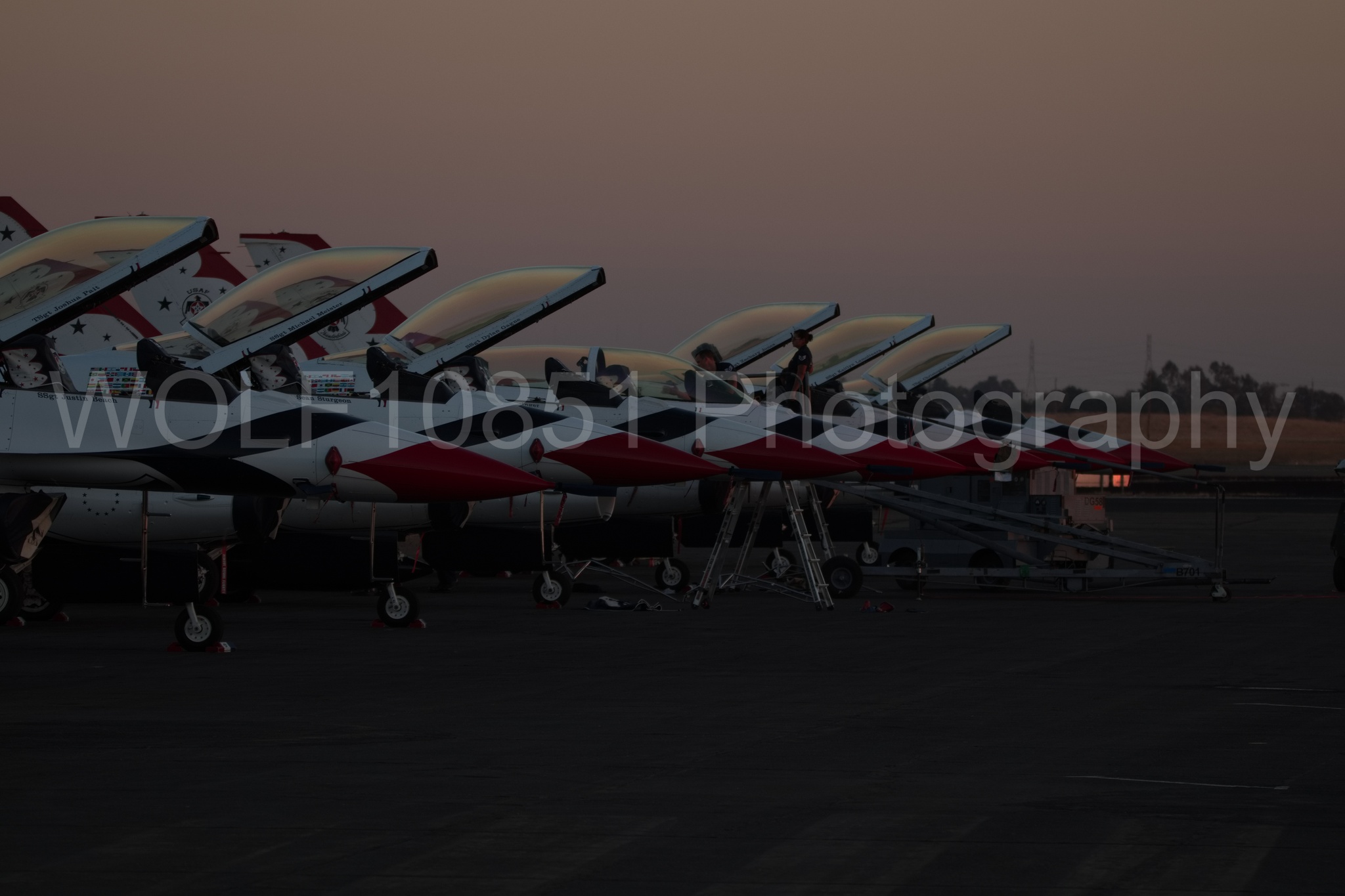 Aviation photography by WOLF10851 featuring F-16 Fighting Falcon, Thunderbirds, Red White and Blue, California Capital Airshow 2018, Golden Hour.